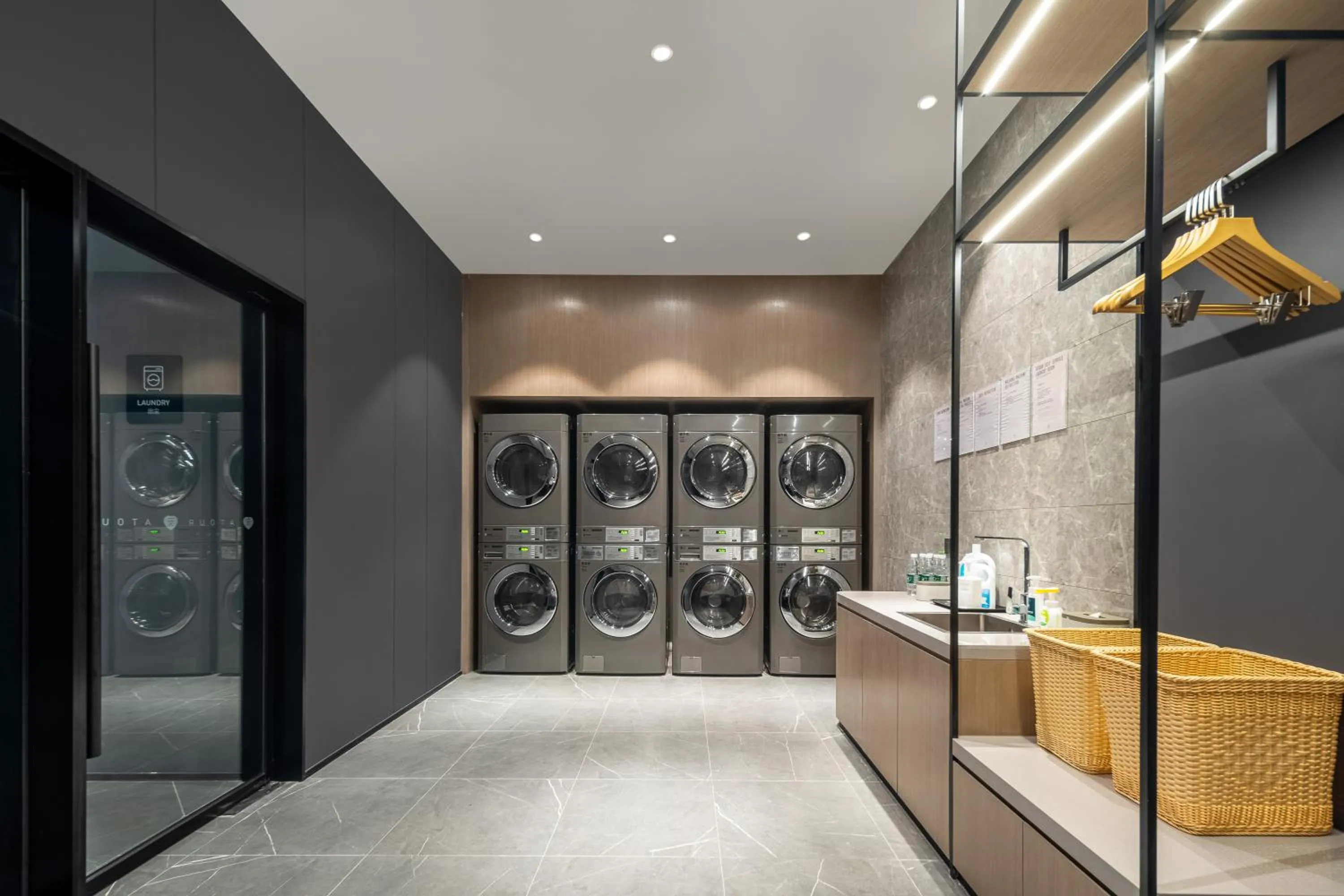 washing machine in Atour X Hotel Shanghai International Tourism and Resort Safari Park