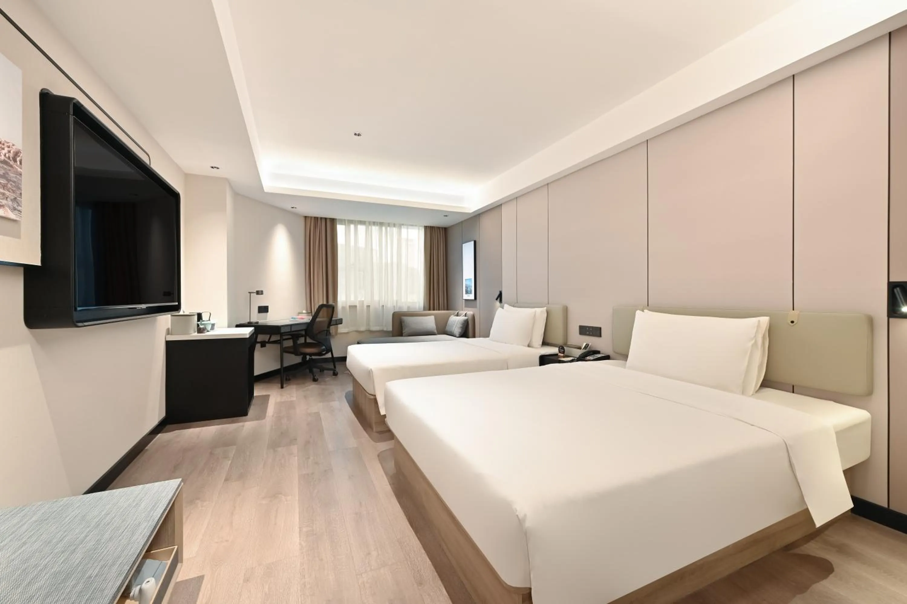 Bed in Atour Hotel Dalian Zhongshan Square