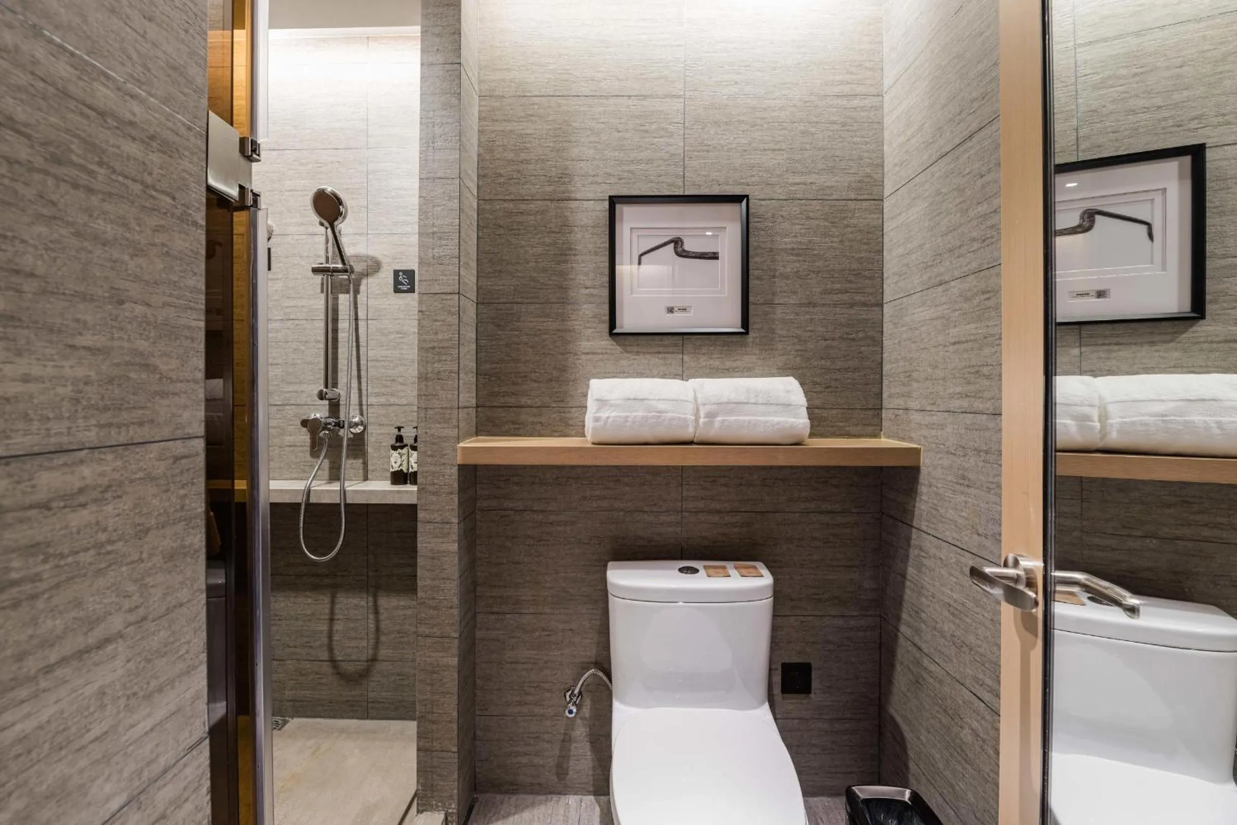 Atour Hotel Fuzhou Wusi Road Hot Spring Park