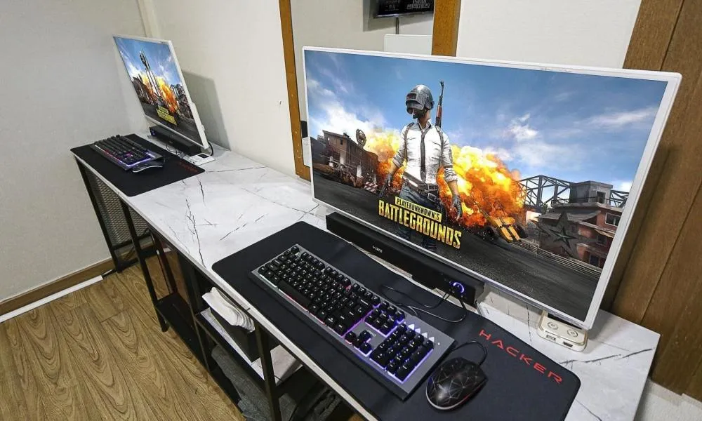 TV and multimedia in Hotel Feel Green