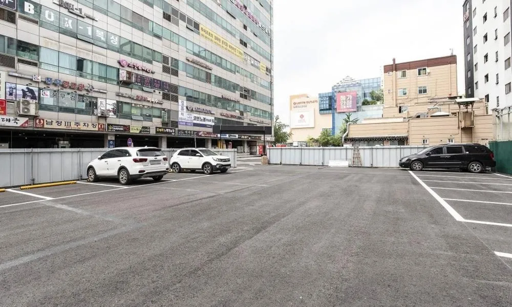 Day in Hotel Feel Green