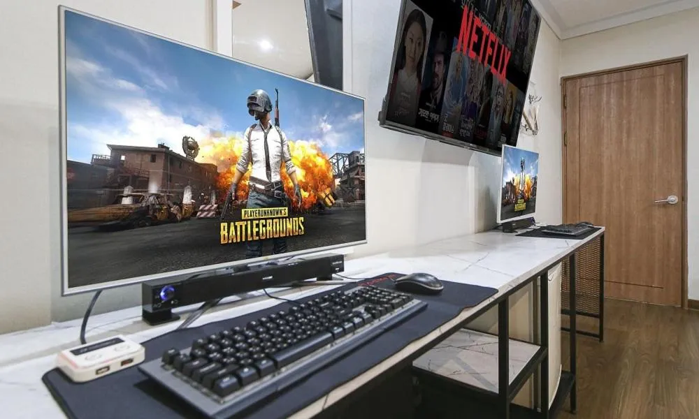 TV and multimedia in Hotel Feel Green