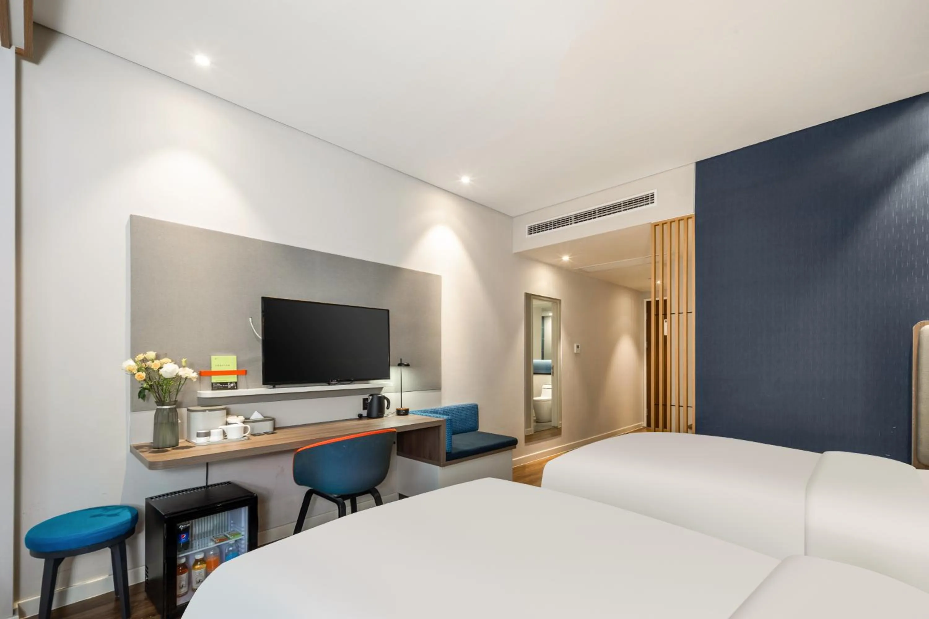 Bed in Atour Hotel Hangzhou Binjiang Stars Avenue