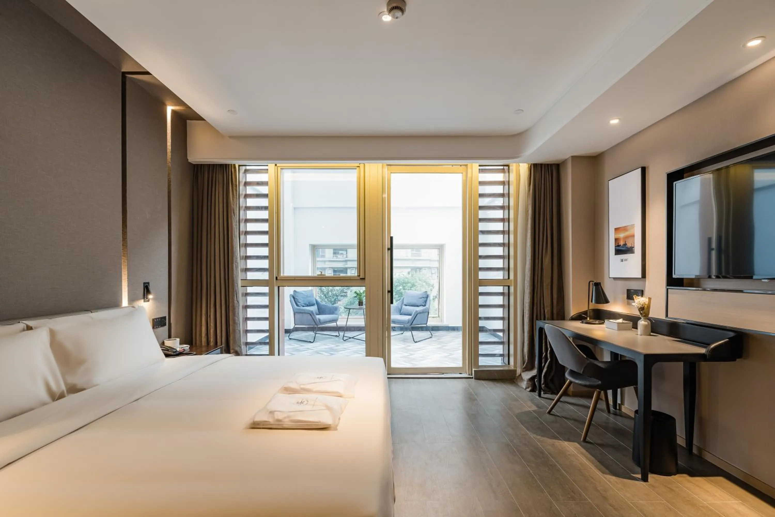 Bed in Atour Hotel Ningbo Yinzhou Impression City