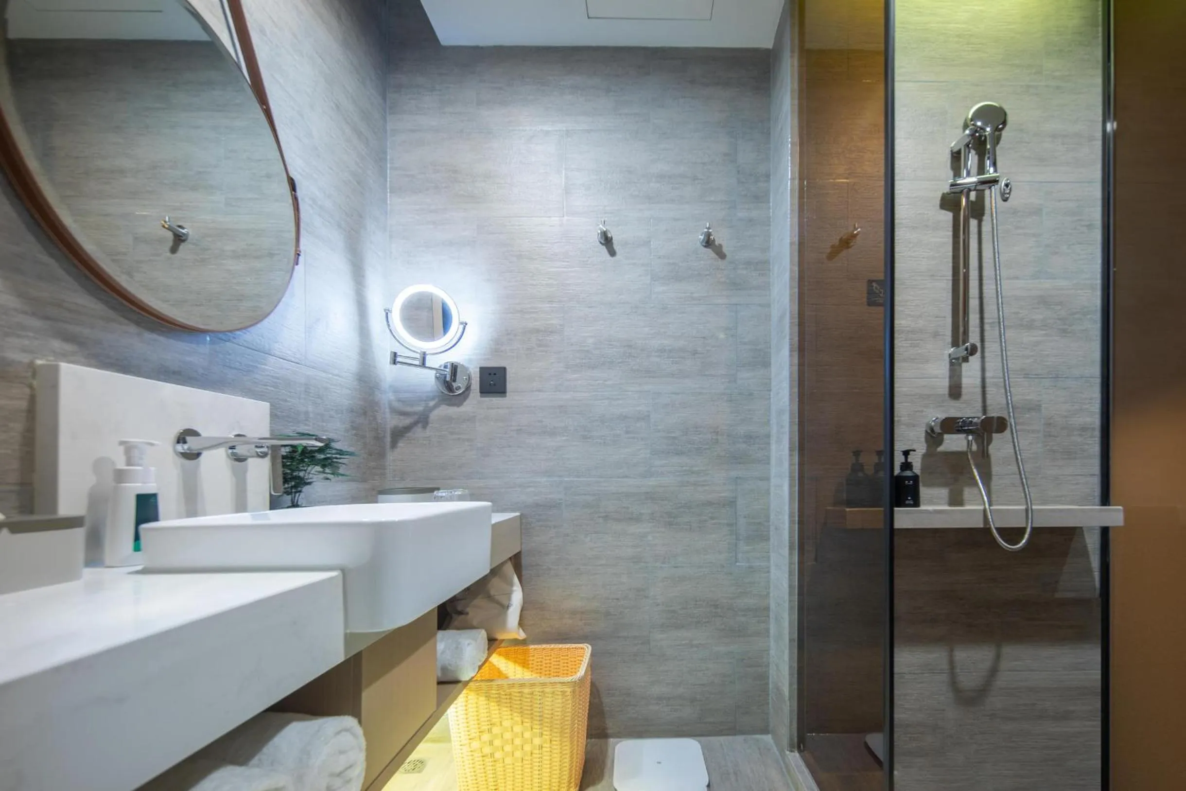 Atour Hotel Hefei North Square South Station