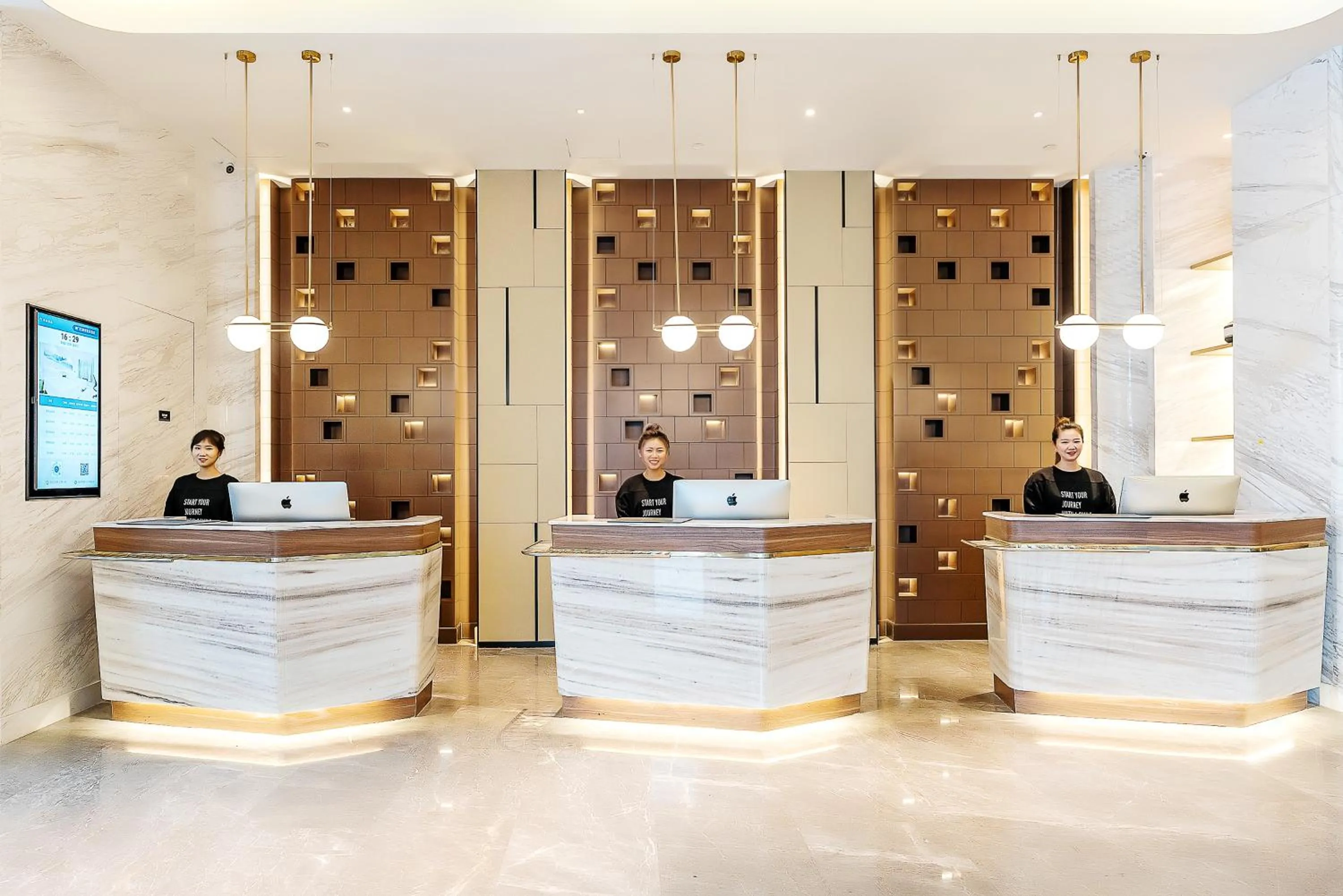 Lobby or reception in Atour Hotel Xiamen Airport Wuyuan Bay
