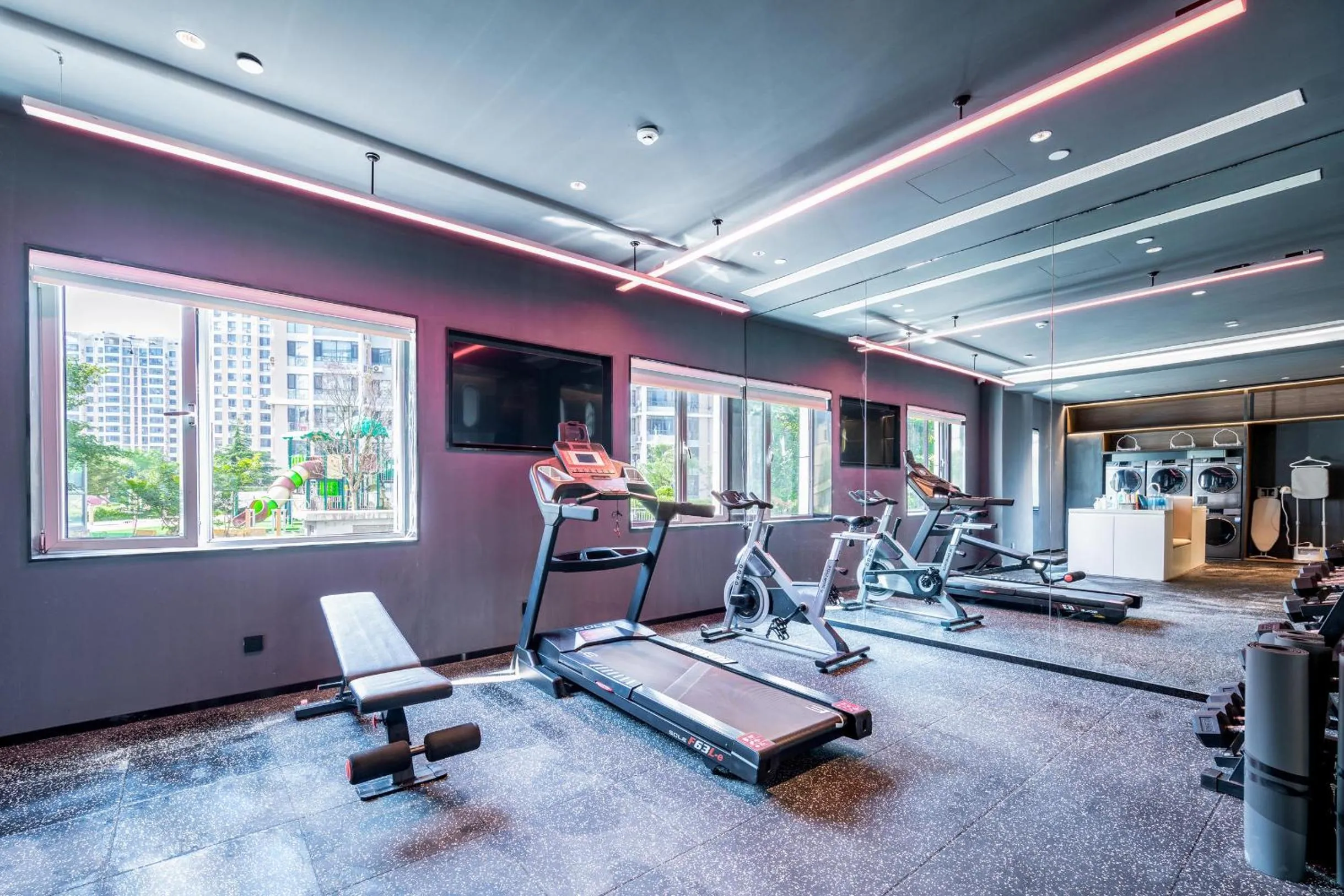 Fitness centre/facilities in Atour Hotel Qingdao Laoshan Shilaoren Beach