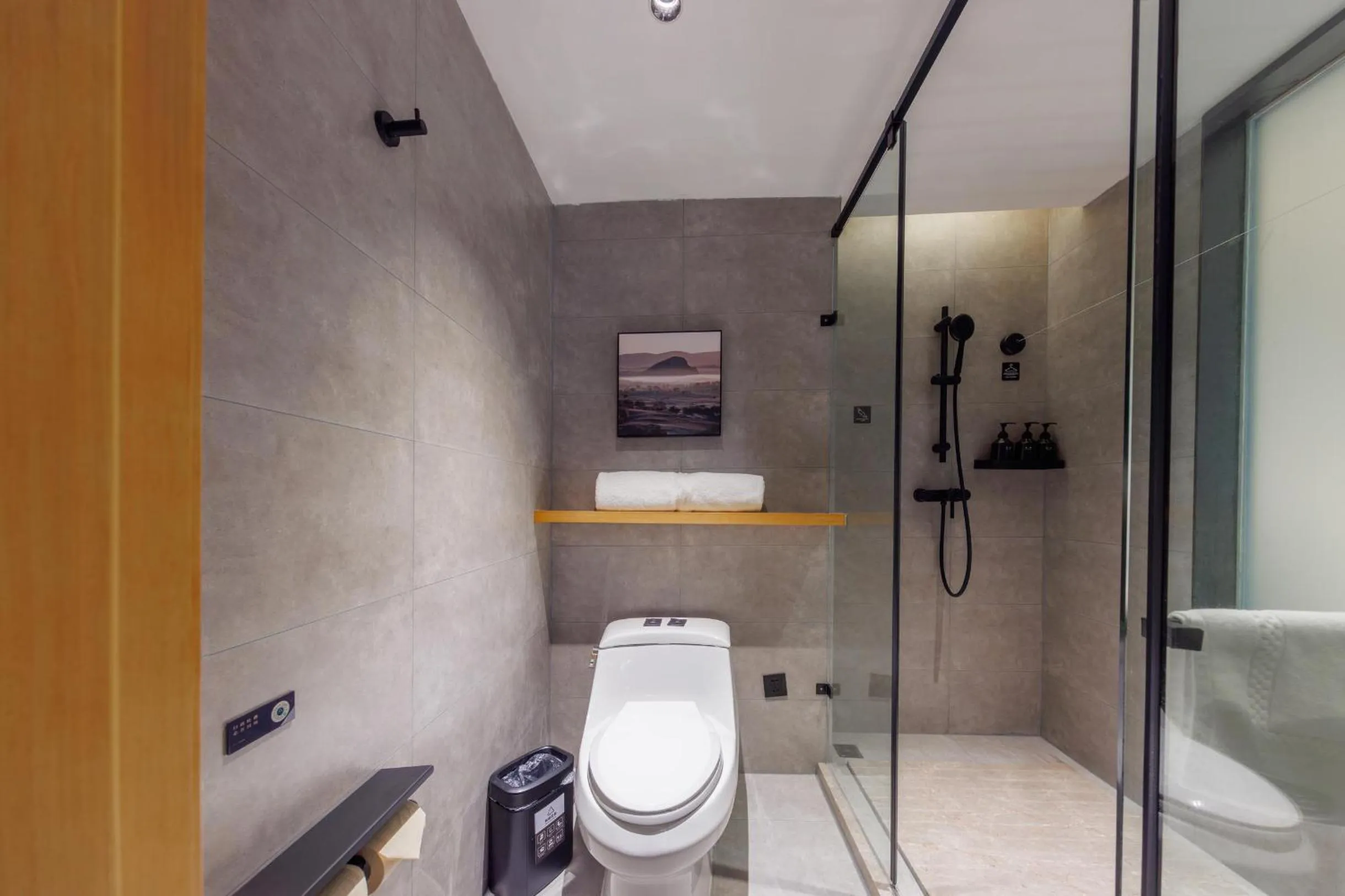 Toilet in Atour X Hotel Guangzhou Baiyun International Airport Renhe Station