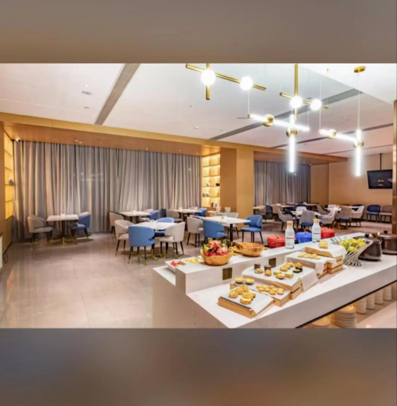 Restaurant/places to eat in Atour Hotel Shenzhen Fuhai International Convention and Exhibition Center