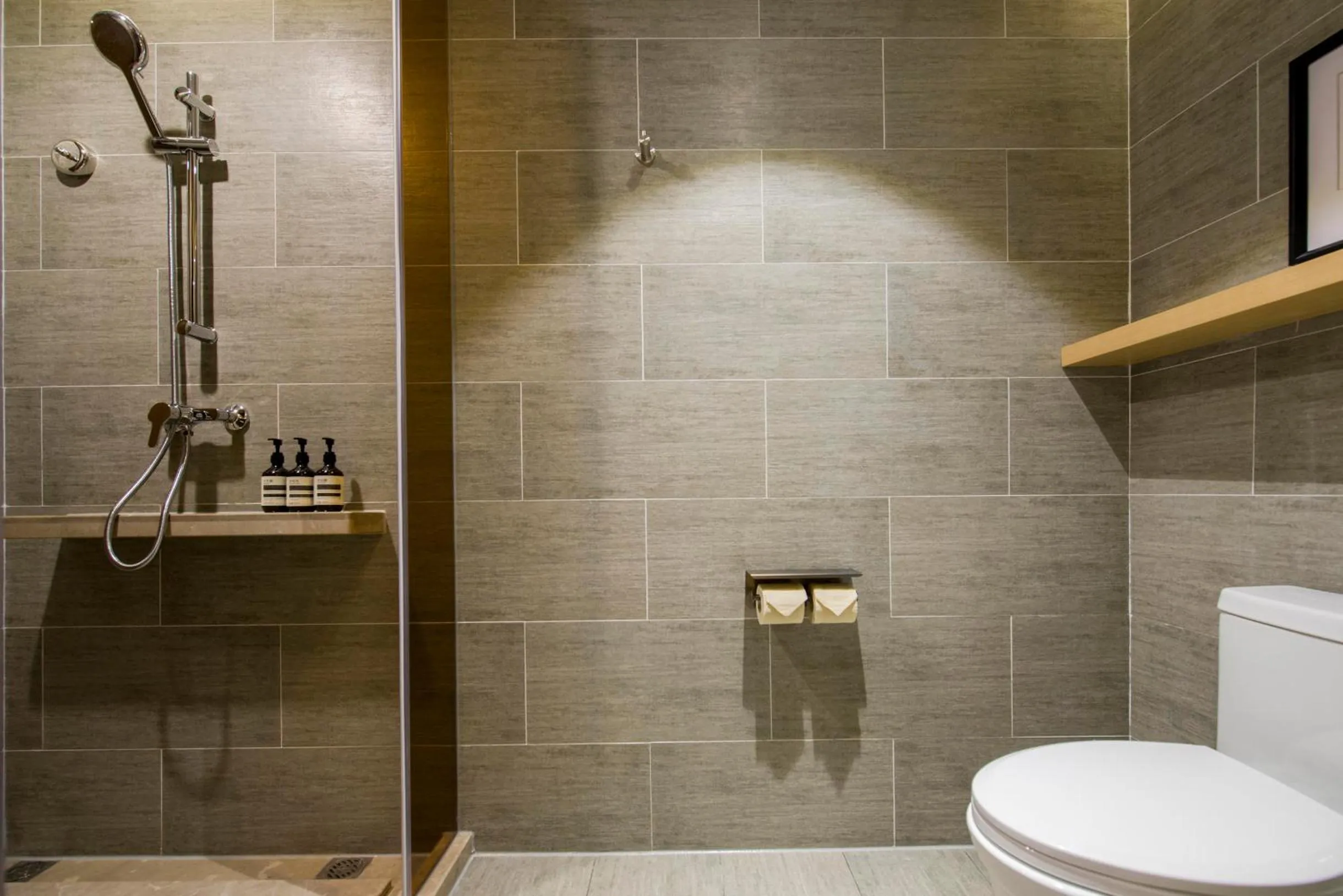 Toilet in Atour Hotel Shenzhen Nanshan Shekou