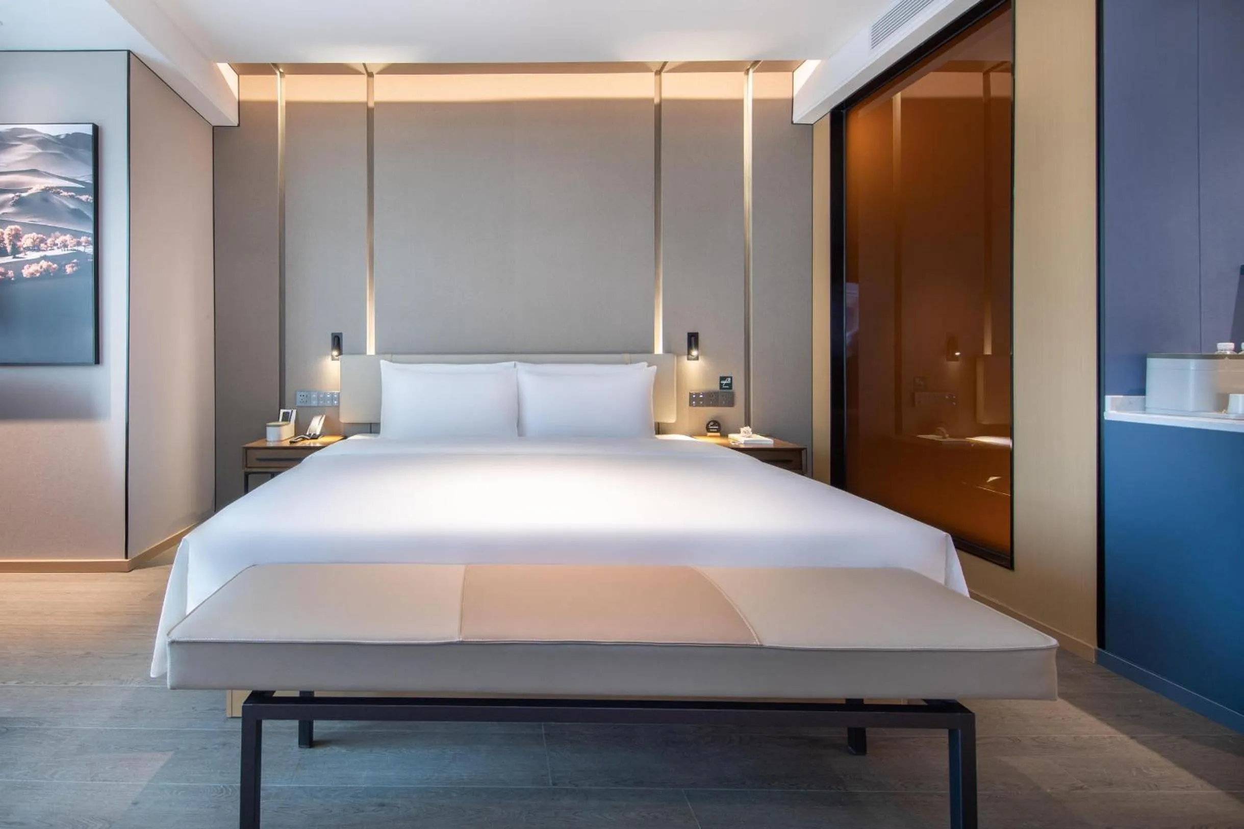 Bed in Atour Hotel Shenzhen Futian Xiangmi Lake