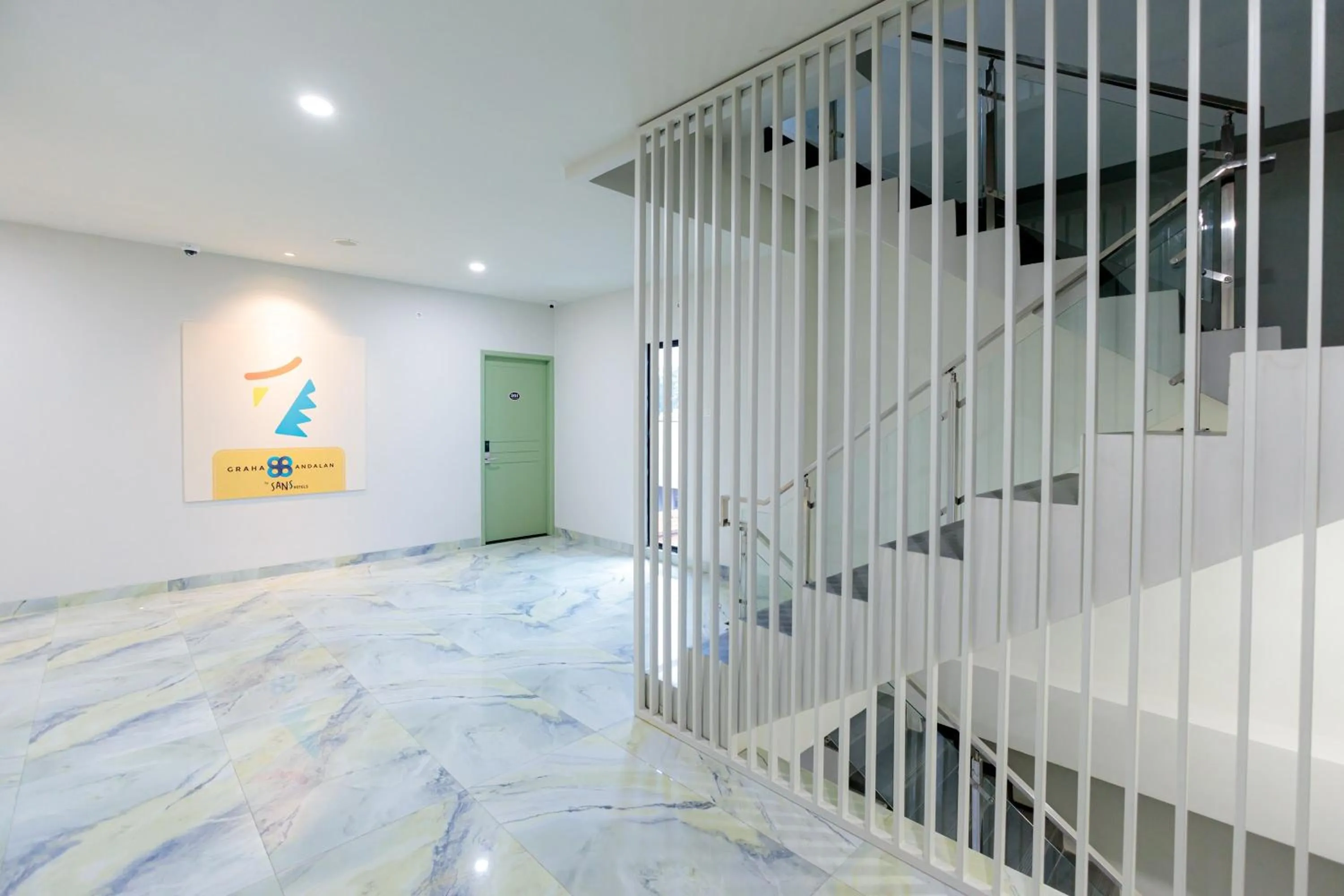 Property building in Sans Hotel 88 Andalan Surabaya by RedDoorz