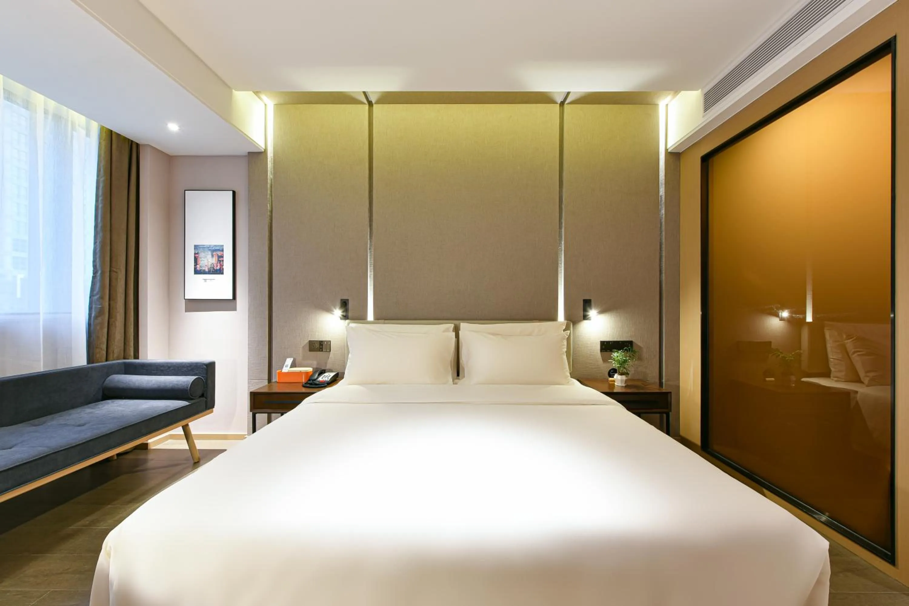 Bed in Atour Hotel Dongguan Nancheng International Trade Center