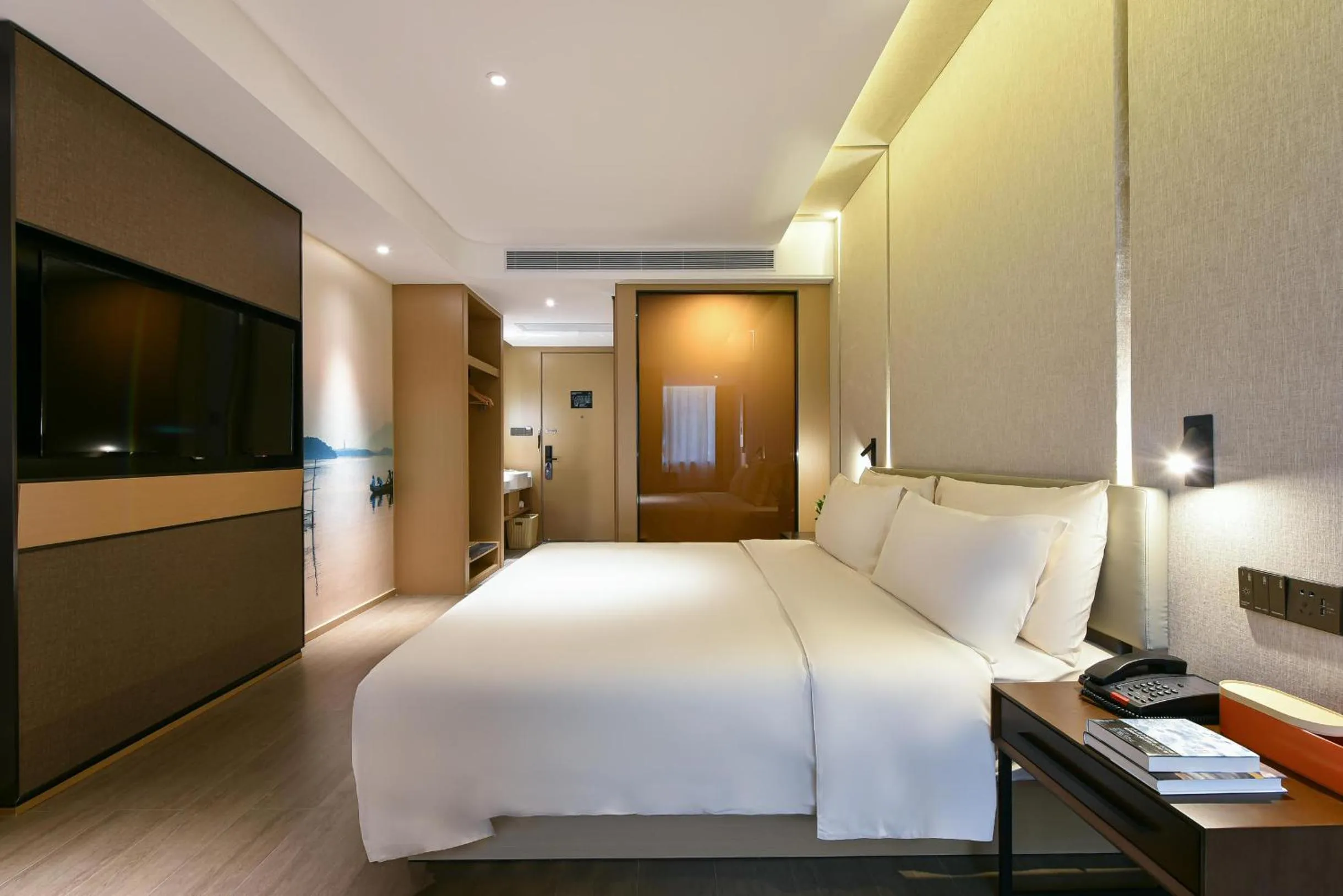 Bed in Atour Hotel Dongguan Nancheng International Trade Center