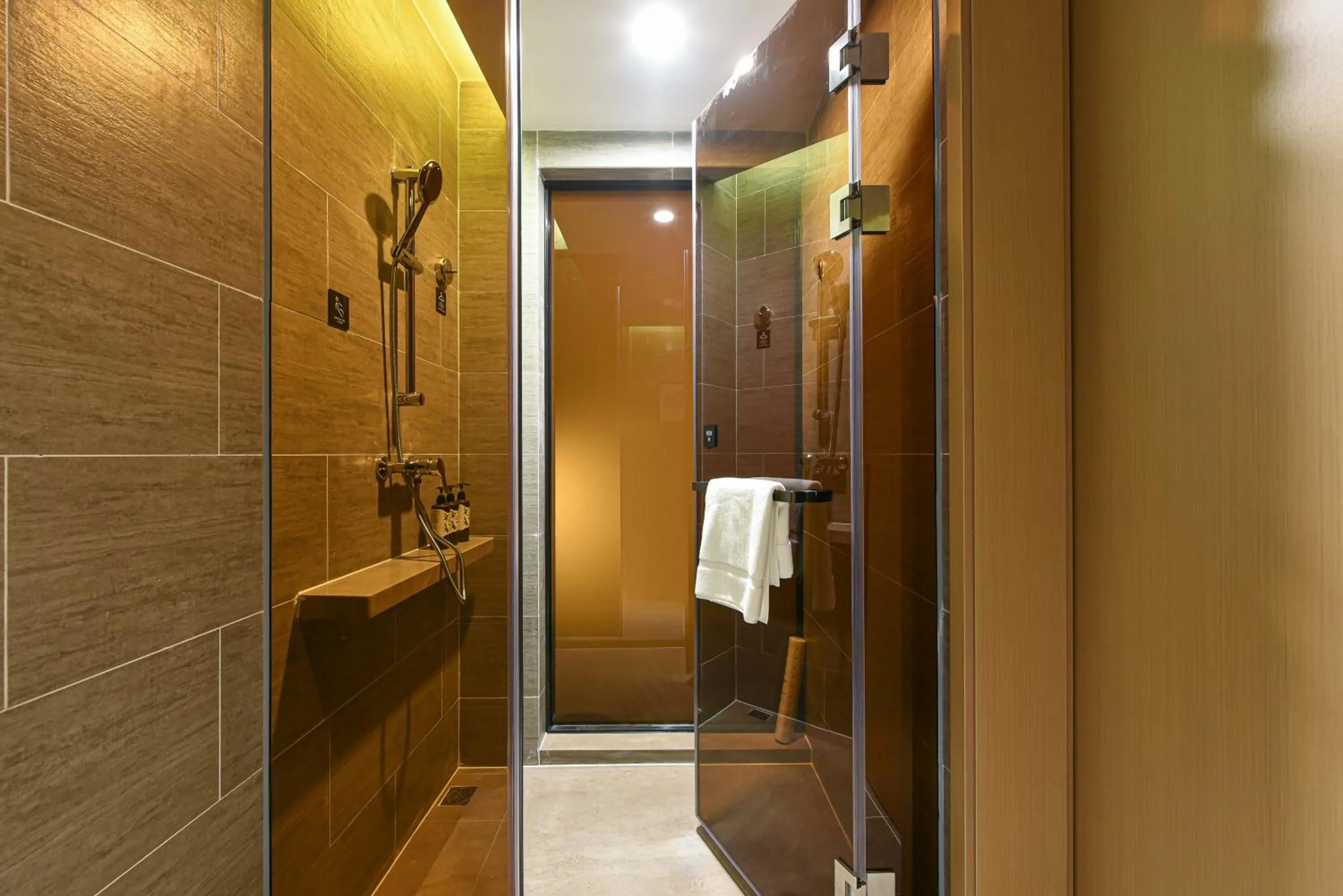 Atour Hotel Dongguan Nancheng International Trade Center