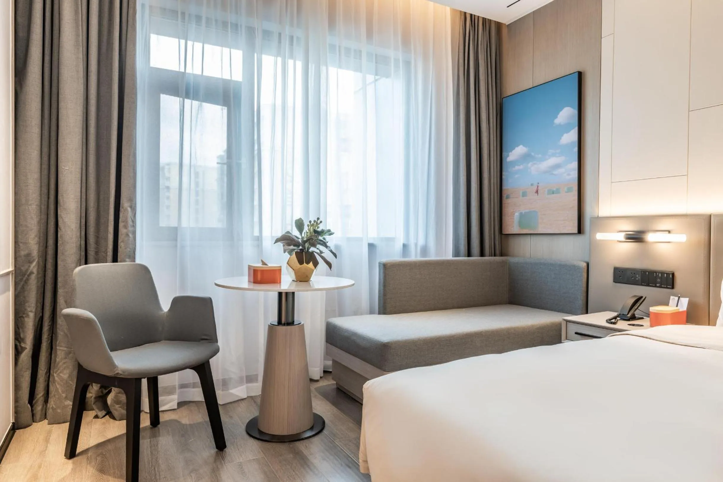 Living room, Bed in Atour X Hotel Chengdu Shuangnan Wuhou Avenue Station