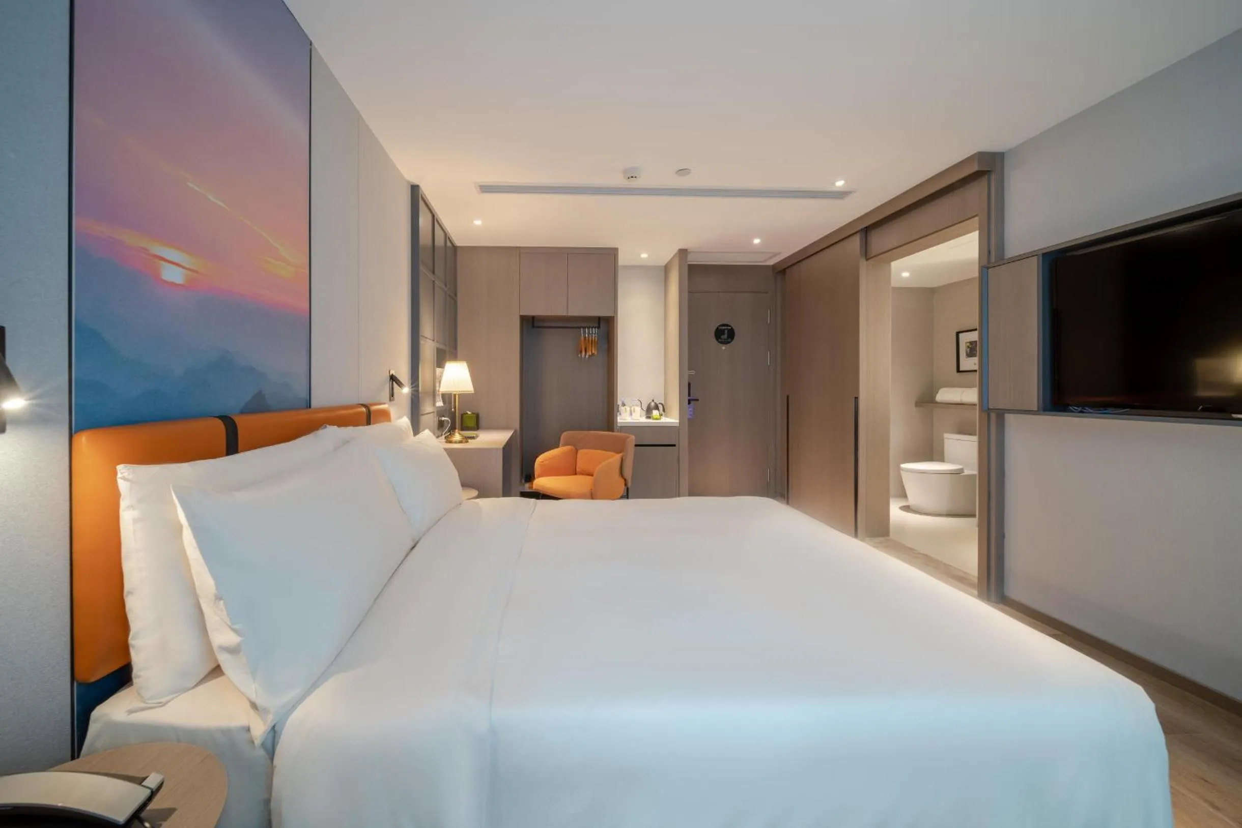 Bed in Atour Light Hotel Guiyang Fountain