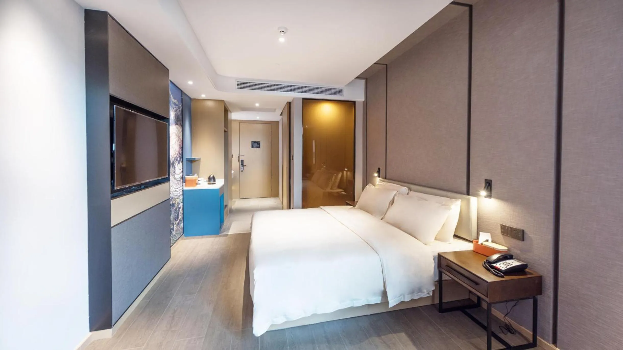 Bed in Atour Hotel Kunming Cuihu