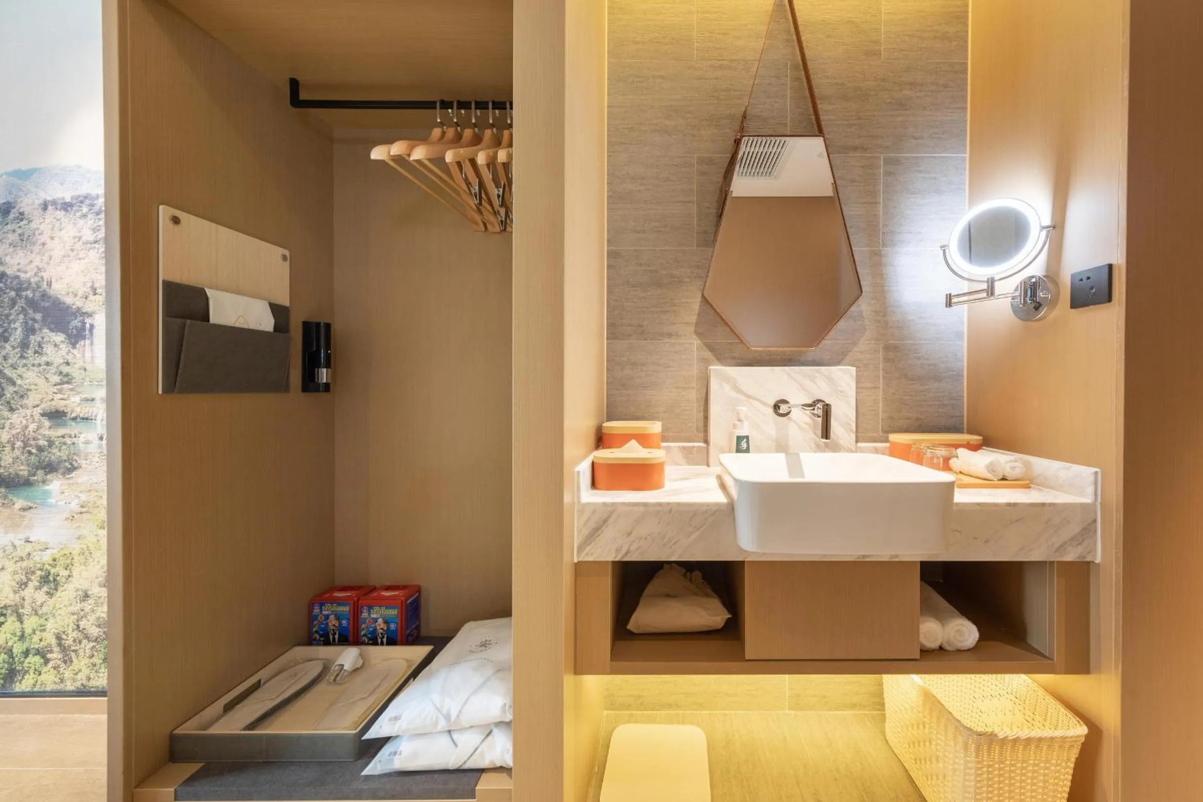 Bed in Atour Hotel Kunming Cuihu