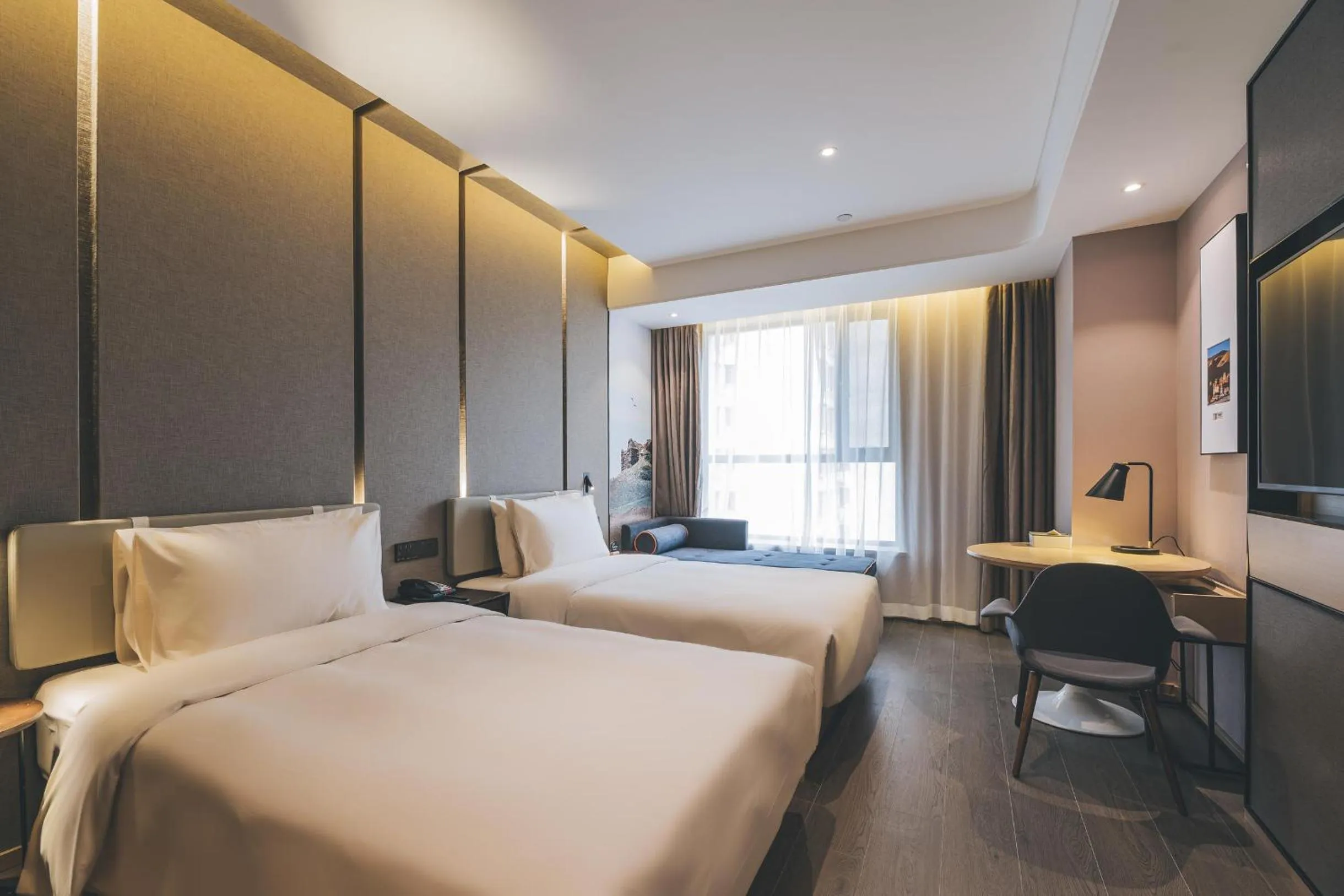 Bed in Atour Hotel Lanzhou Dongfanghong Plaza