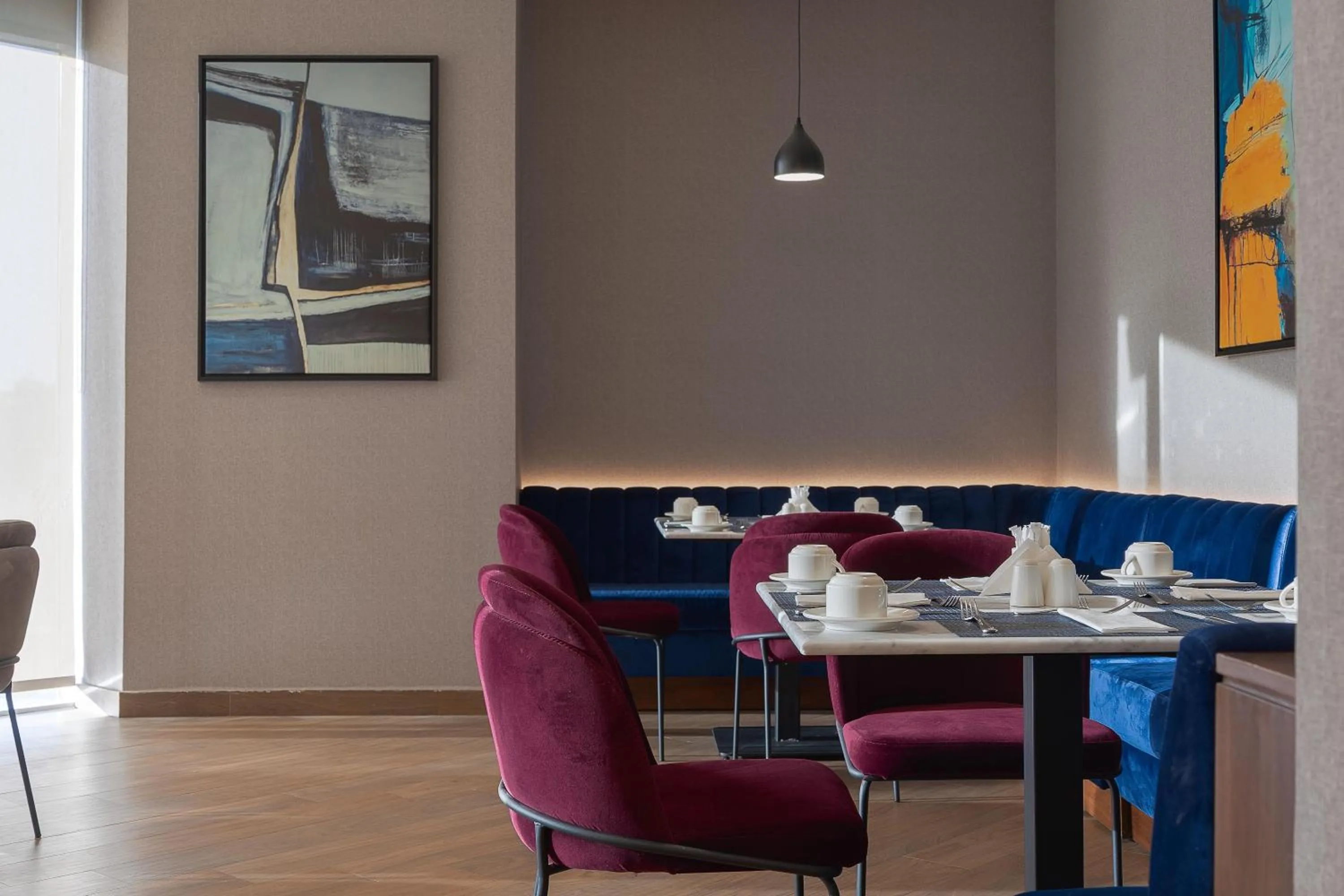 Restaurant/places to eat in Radisson Blu Hotel, Amman Galleria Mall