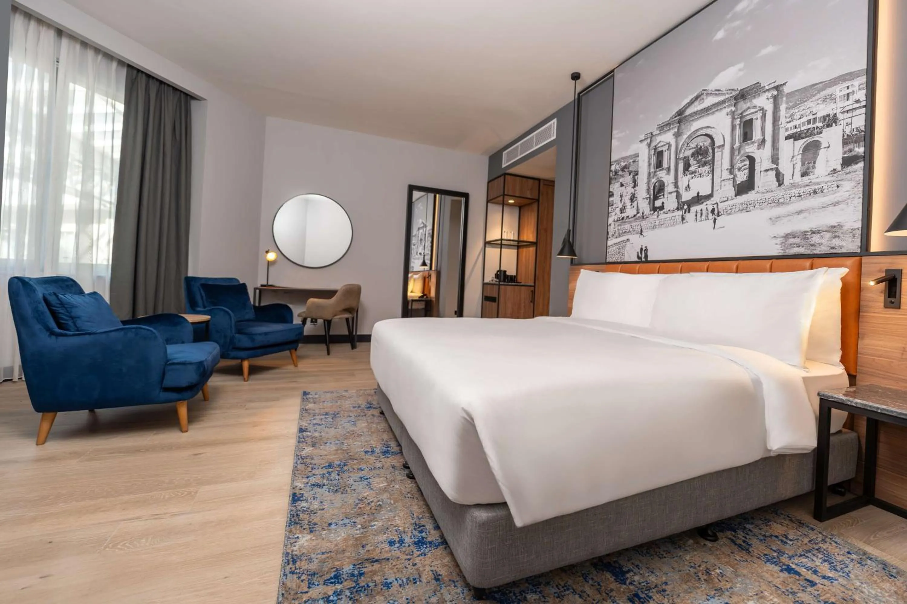 Bedroom, Bed in Radisson Blu Hotel, Amman Galleria Mall