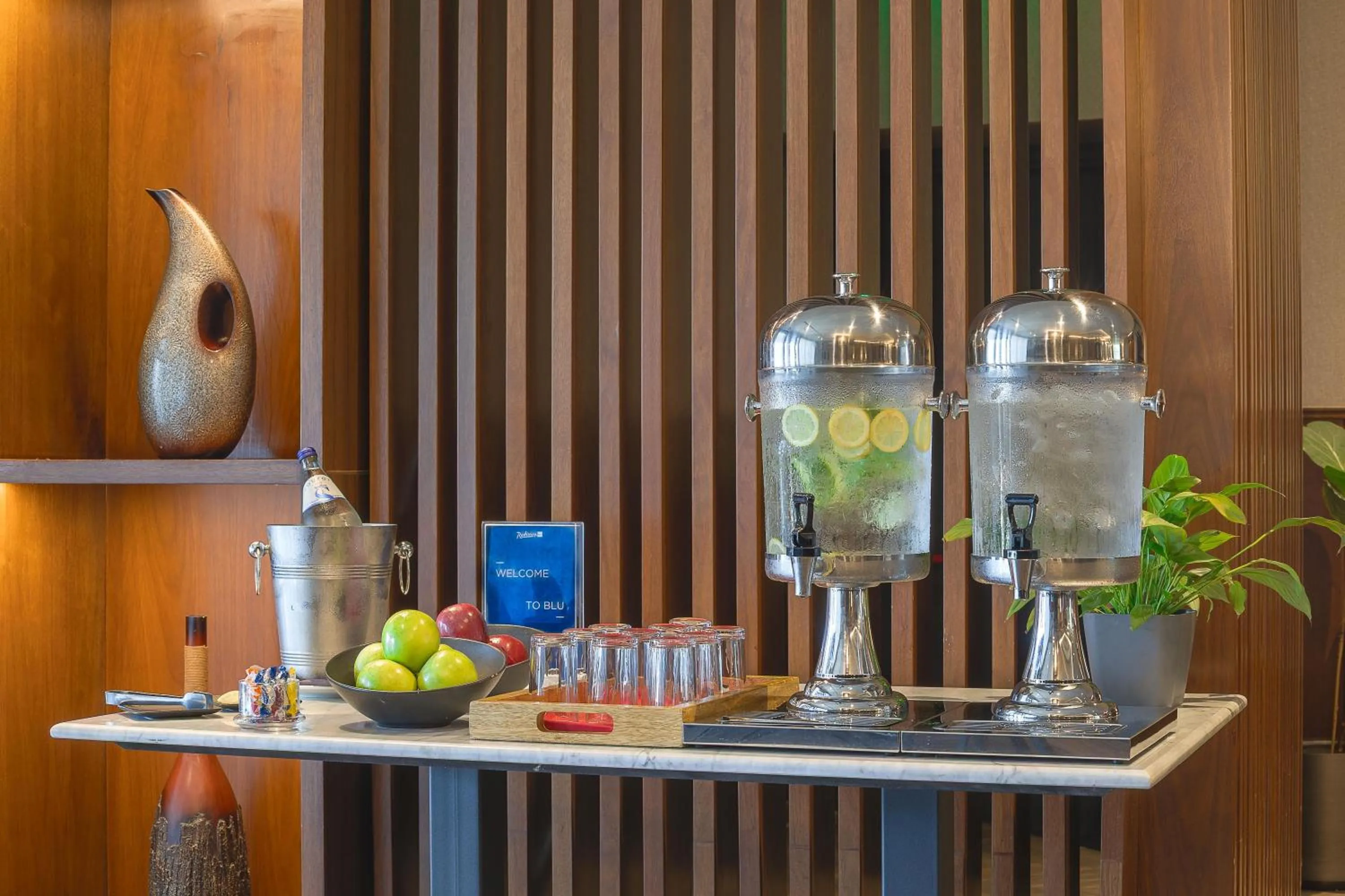 Lobby or reception in Radisson Blu Hotel, Amman Galleria Mall