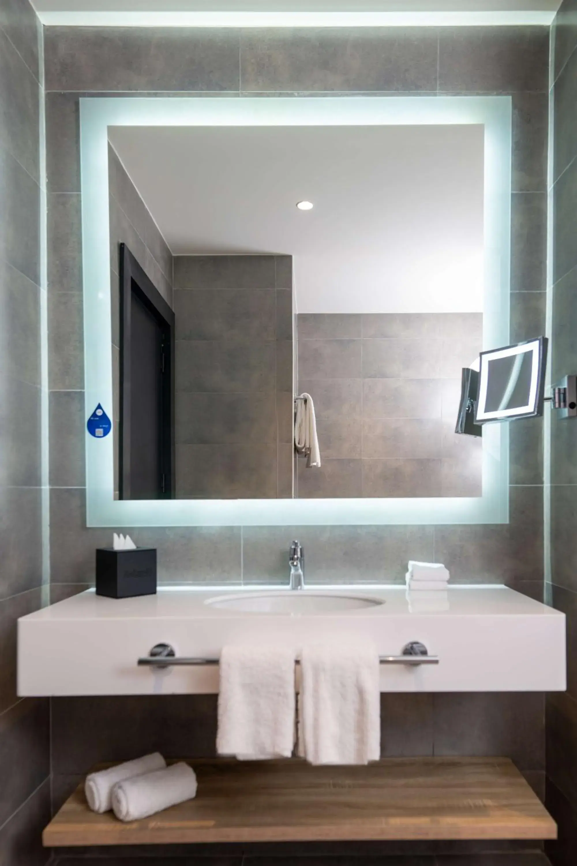 Two-Bedroom Family Room in Radisson Blu Hotel, Amman Galleria Mall Two-Bedroom Family Room in Radisson Blu Hotel, Amman Galleria Mall