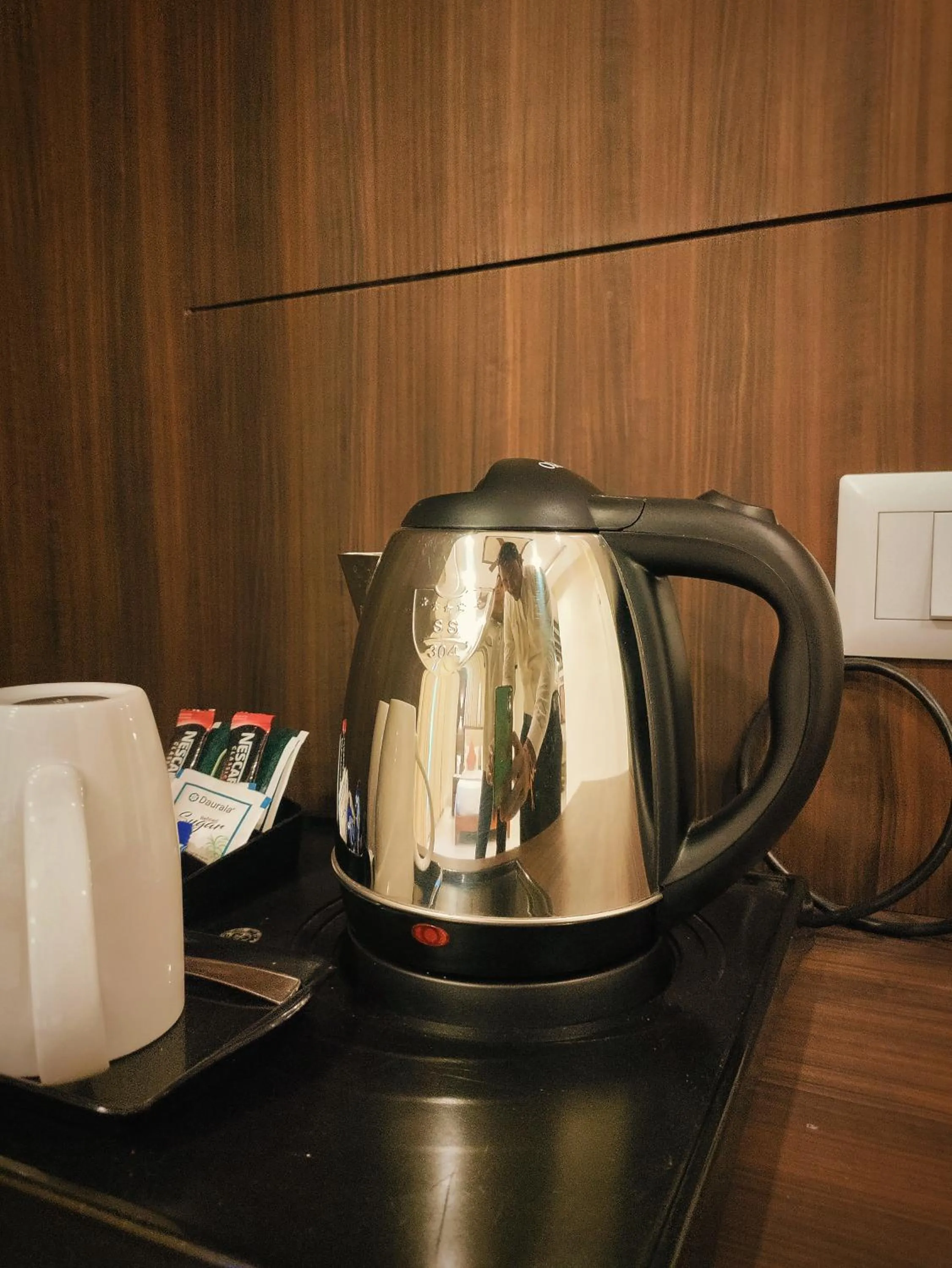 Coffee/tea facilities in Sambhabana Hotel & Suites