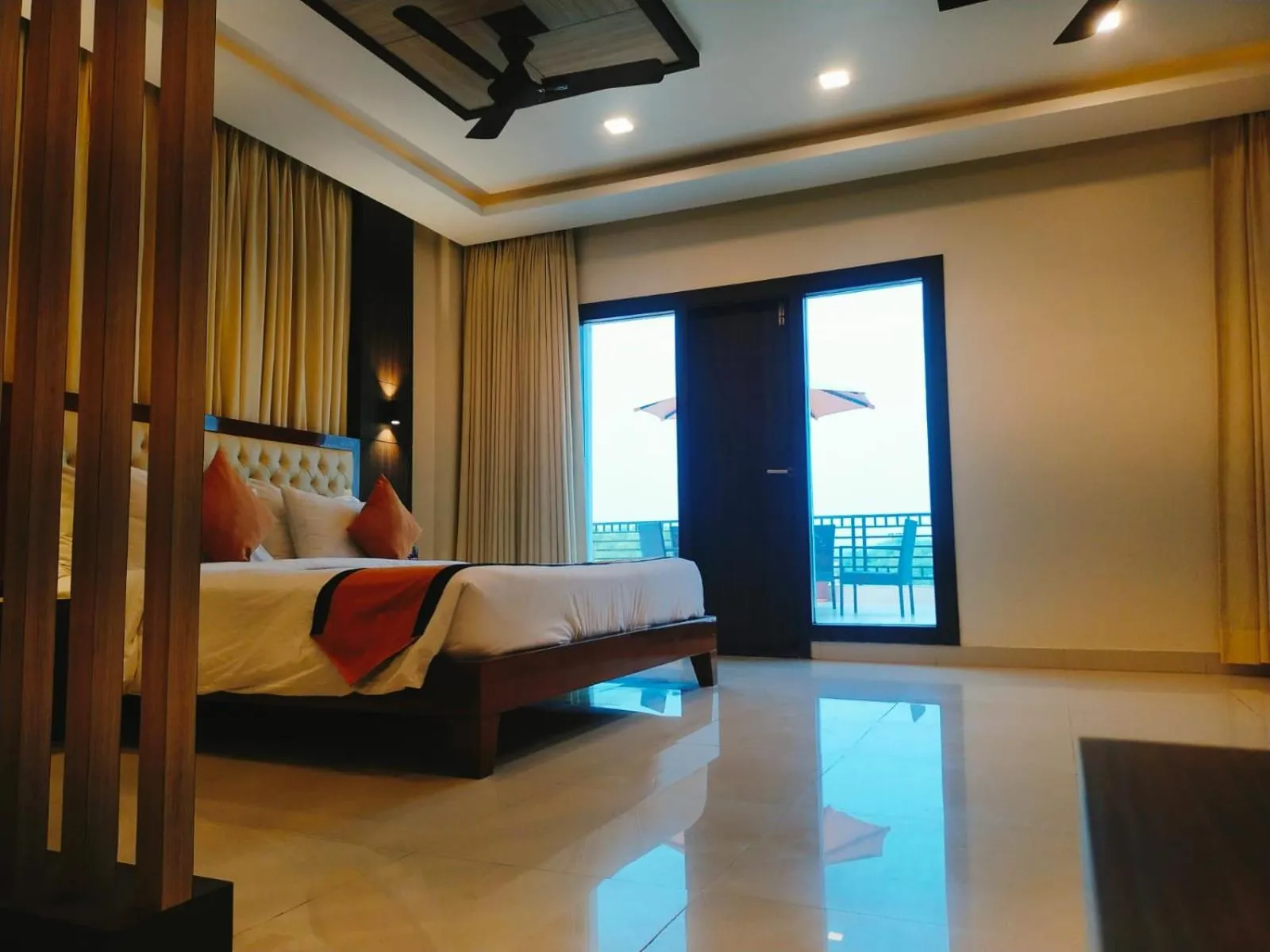View (from property/room), Bed in Sambhabana Hotel & Suites