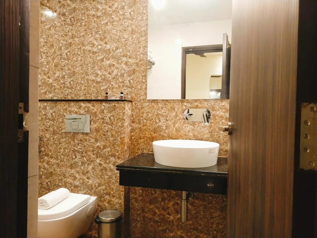 Toilet in Sambhabana Hotel & Suites