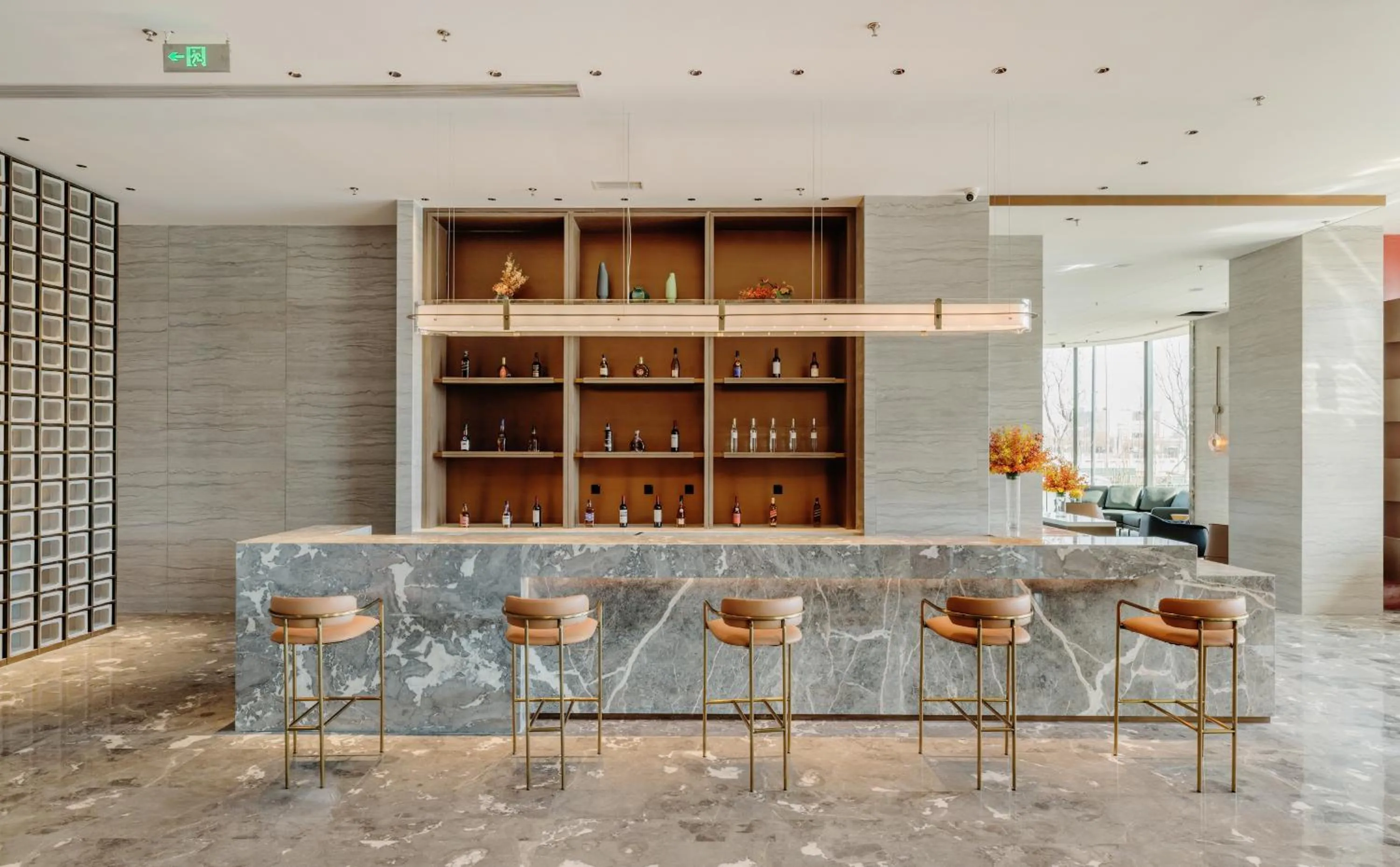 Lounge or bar in Radisson Hotel, Beijing DaXing Airport