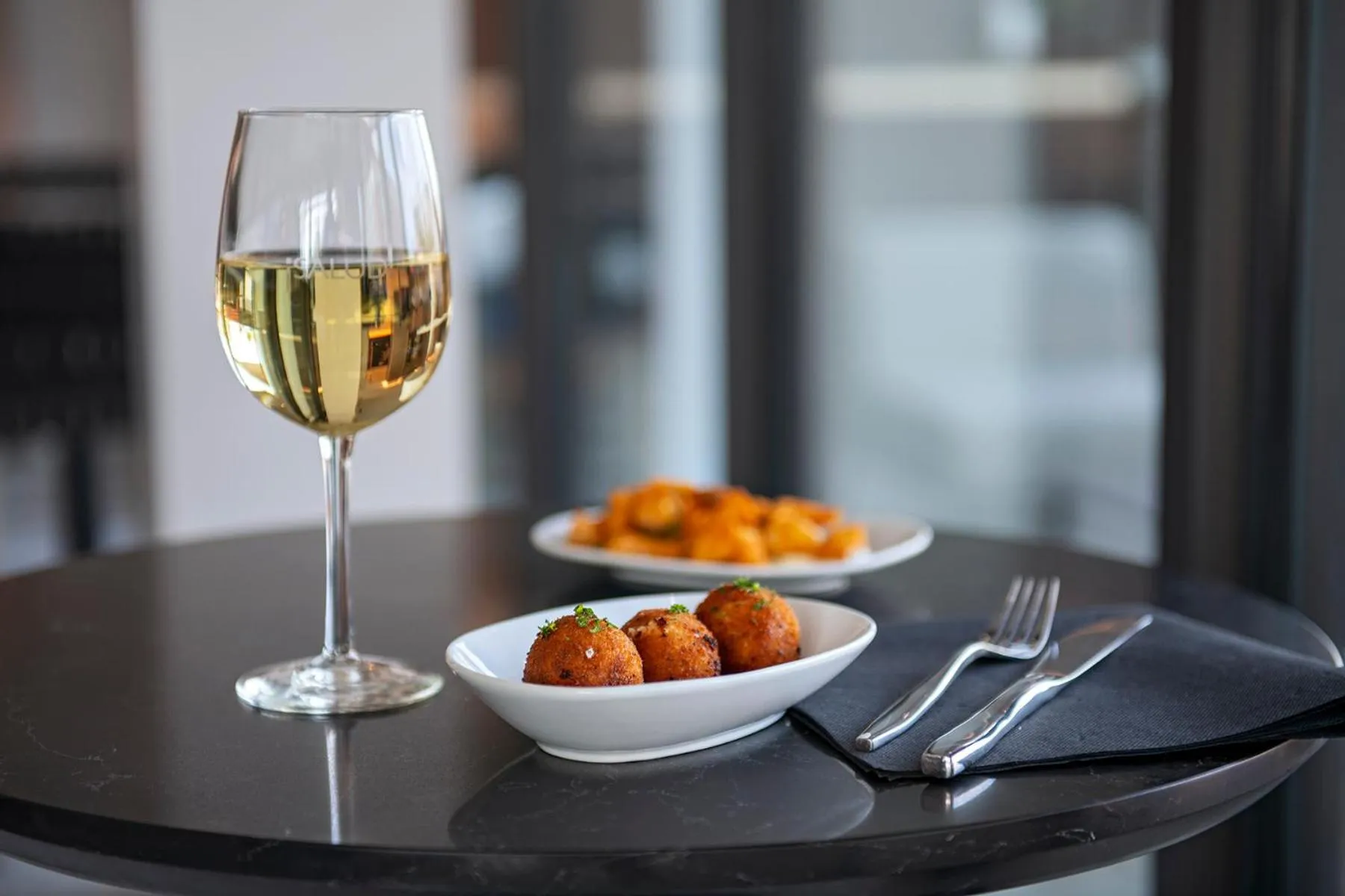 Restaurant/places to eat in AC Hotel by Marriott Waco Downtown