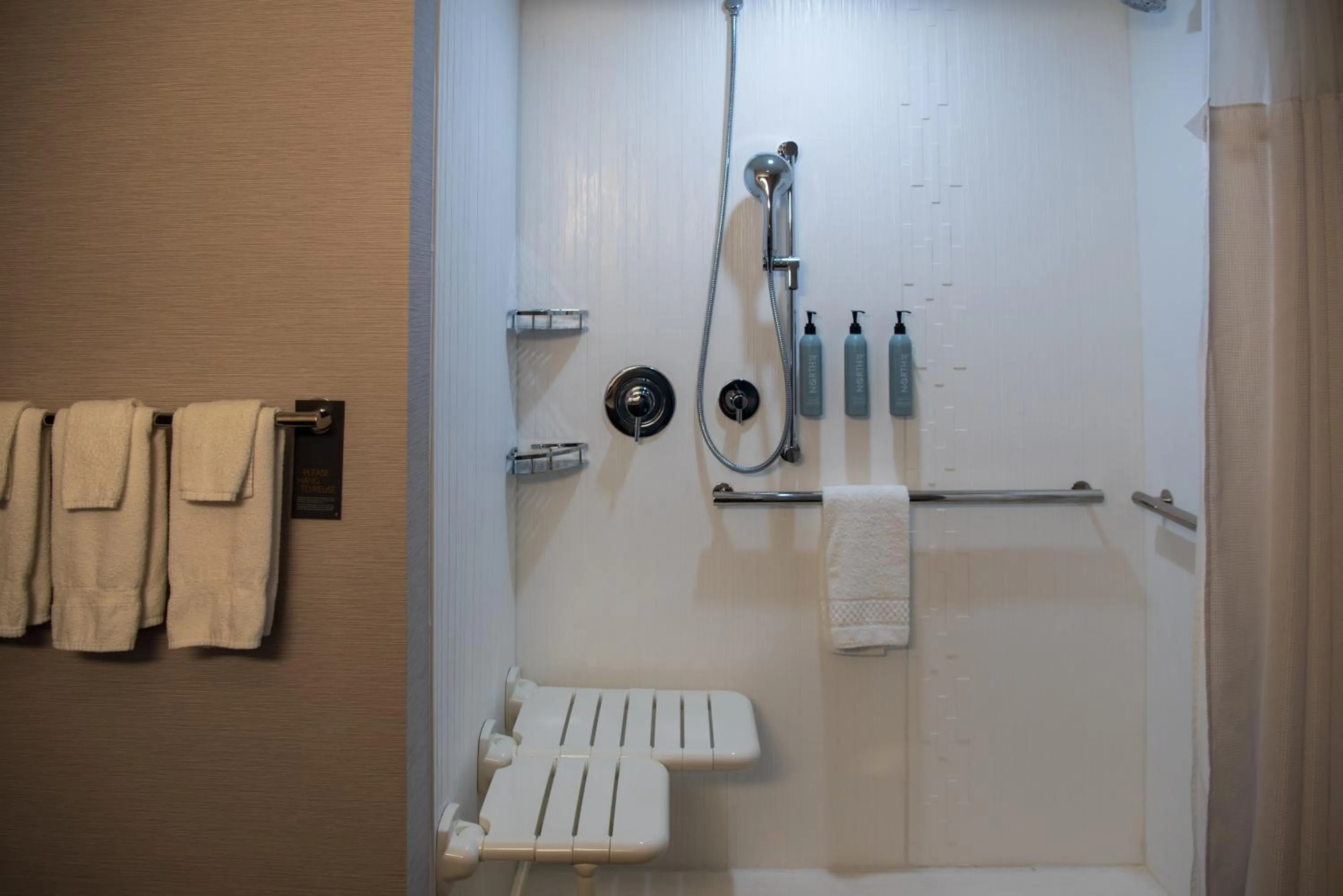 Shower in Courtyard by Marriott Lake City