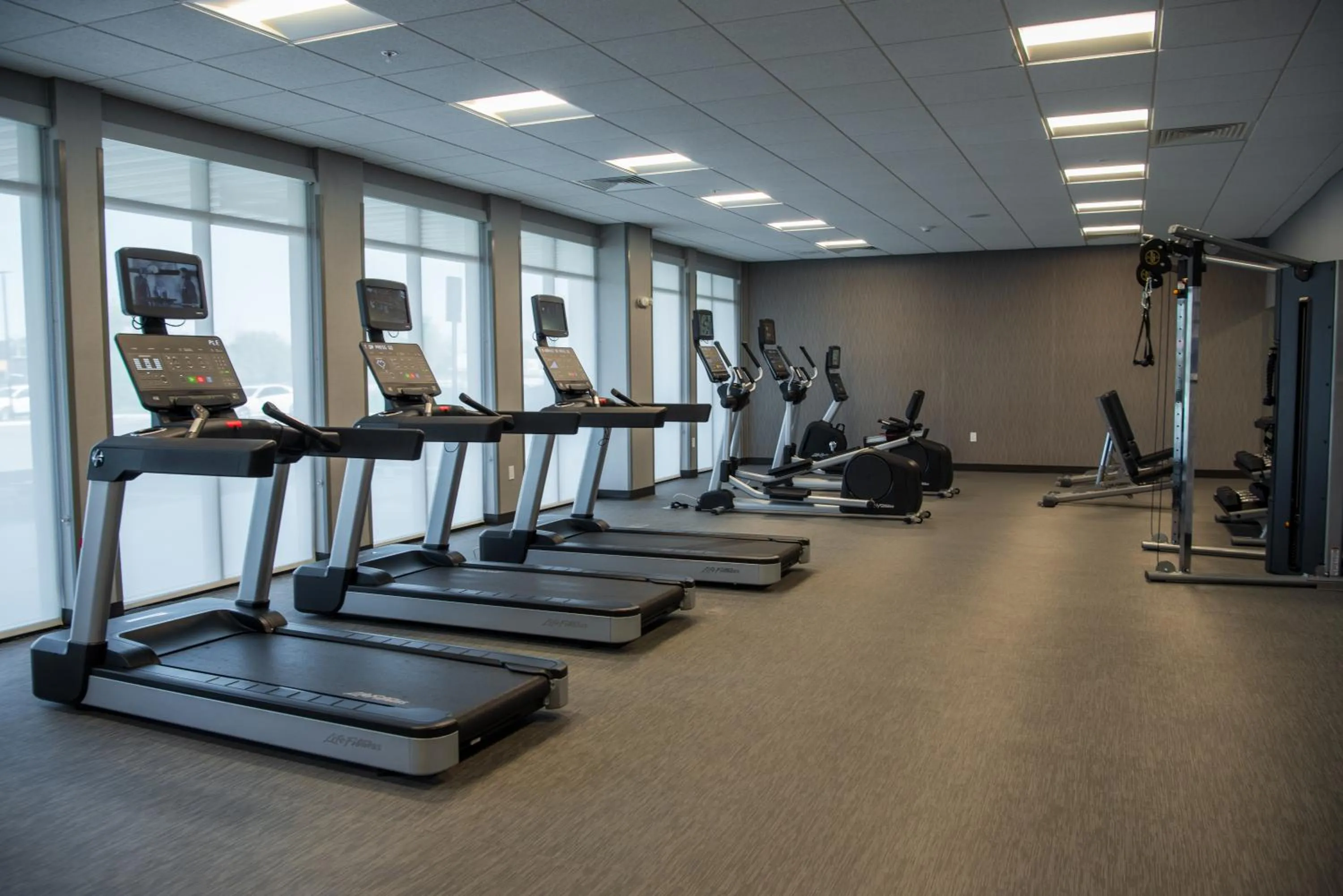 Fitness centre/facilities in Courtyard by Marriott Lake City