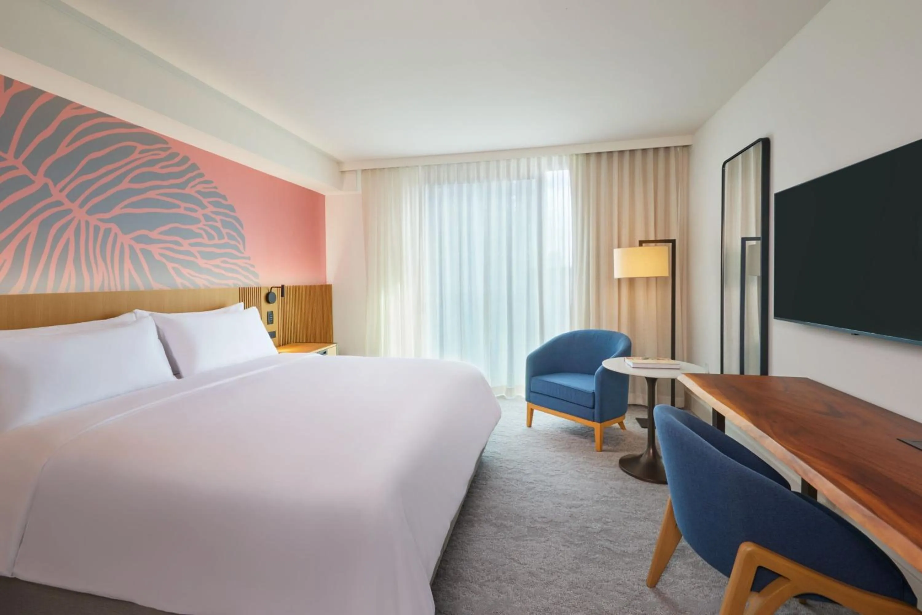 Photo of the whole room, Bed in Renaissance Honolulu Hotel & Spa