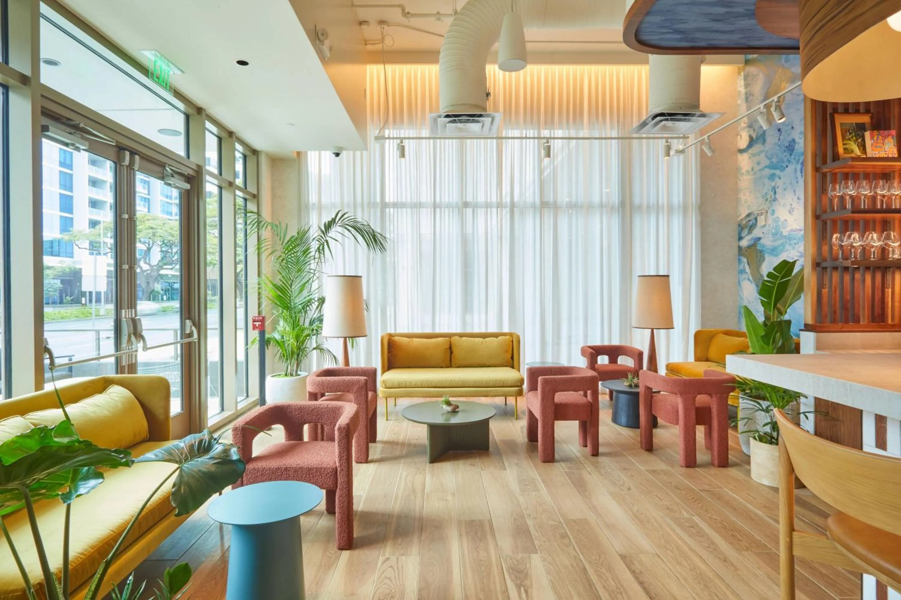 Restaurant/places to eat in Renaissance Honolulu Hotel & Spa