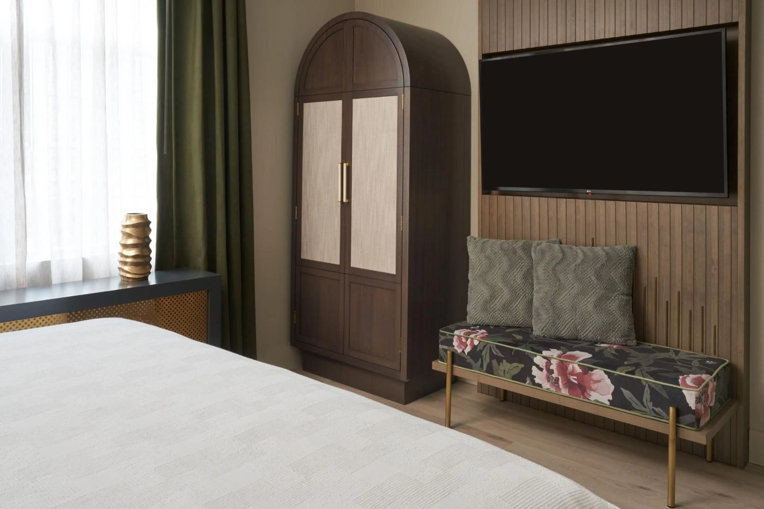 Photo of the whole room, Bed in Hotel Vesper, Houston, a Tribute Portfolio Hotel