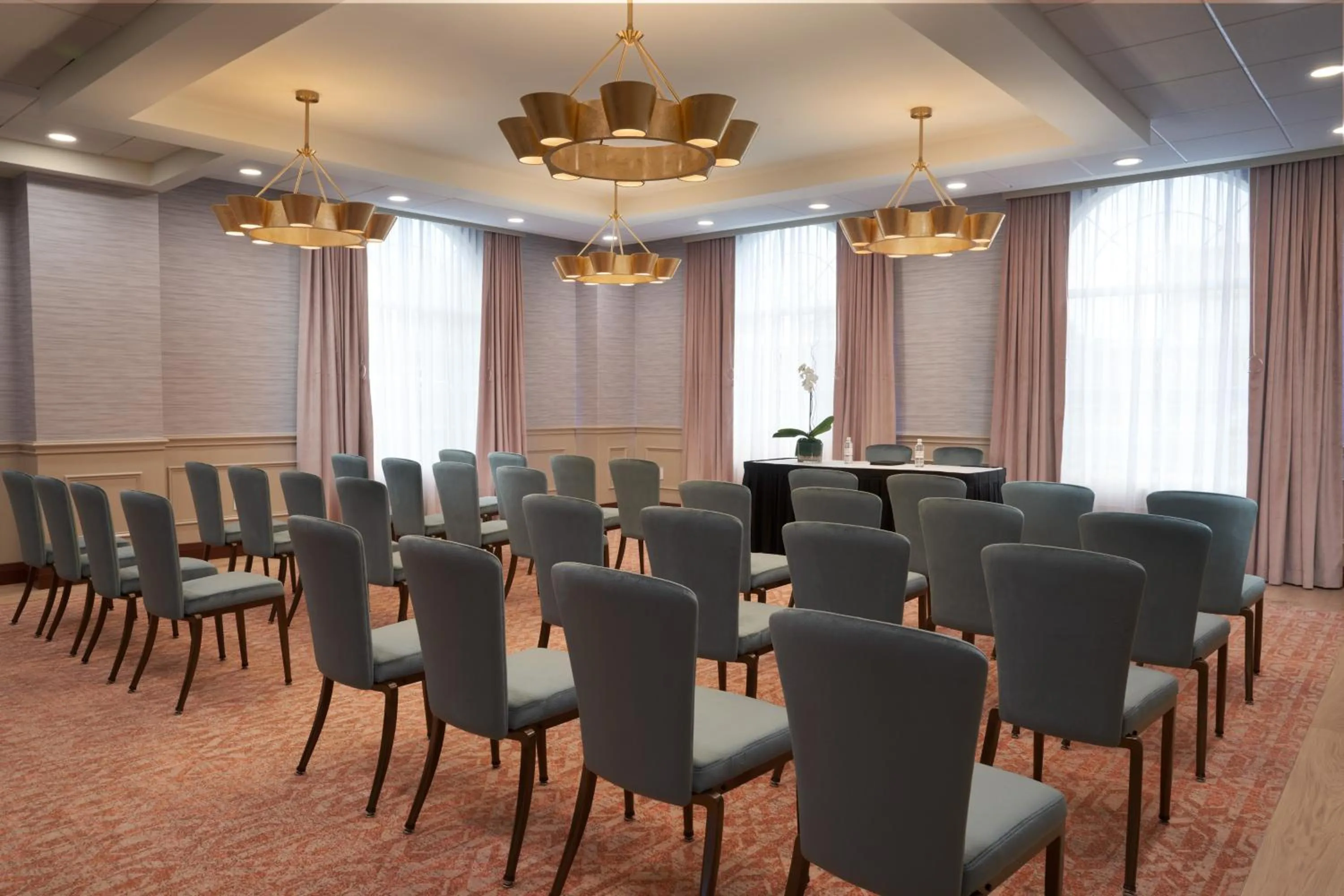 Meeting/conference room in Hotel Vesper, Houston, a Tribute Portfolio Hotel