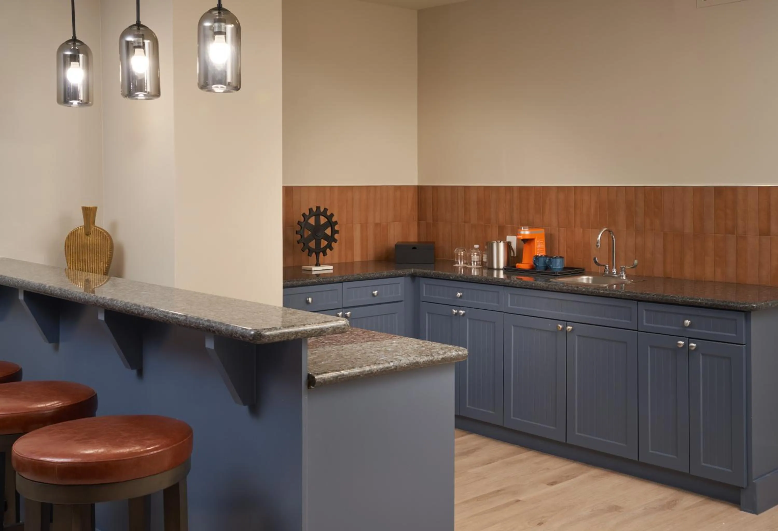 Kitchen or kitchenette in Hotel Vesper, Houston, a Tribute Portfolio Hotel