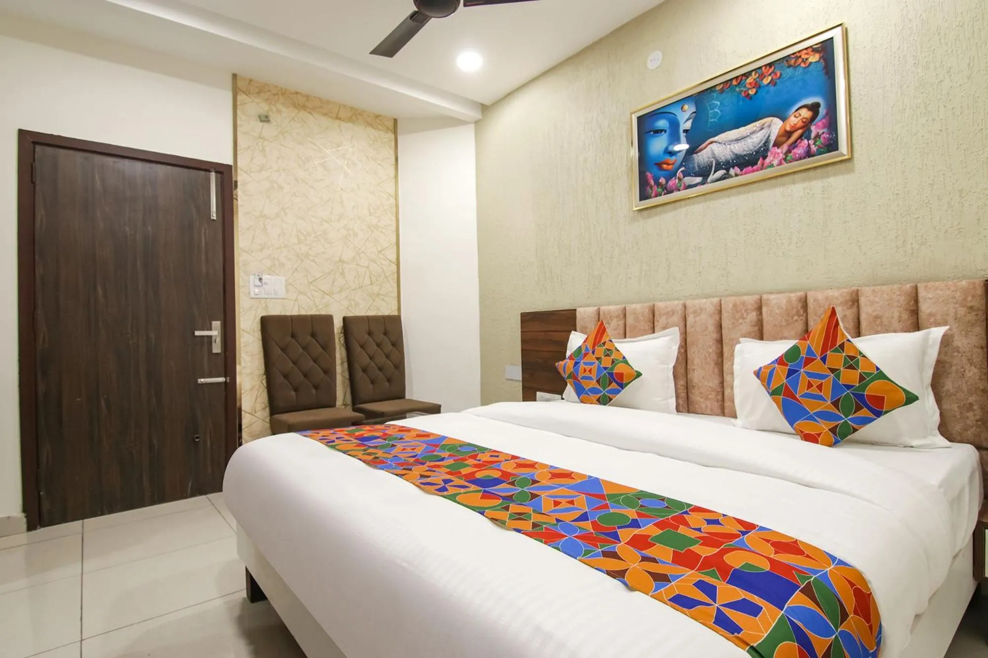 Bed in FabHotel Spring