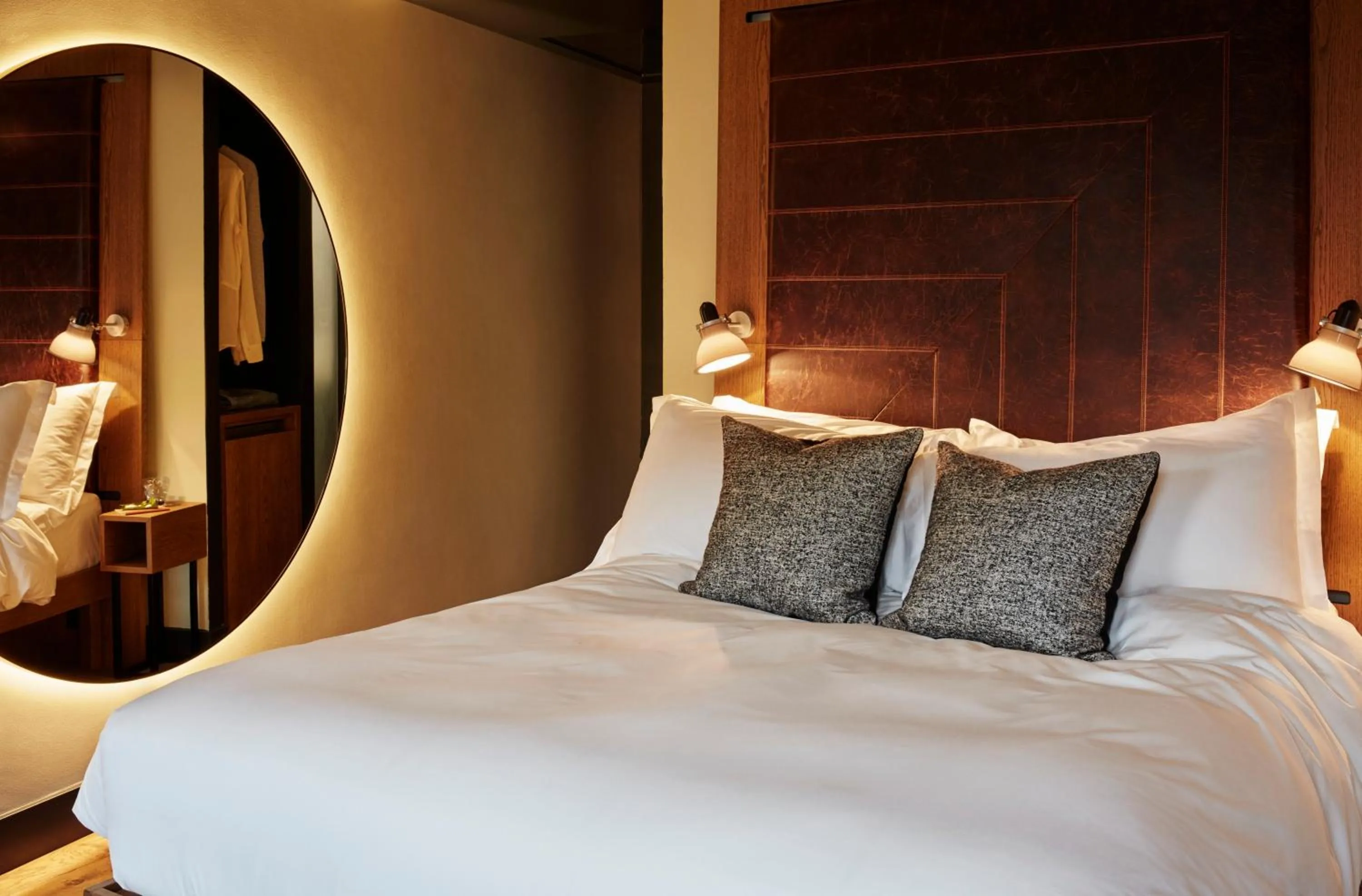 Bedroom, Bed in The Hoxton, Holborn