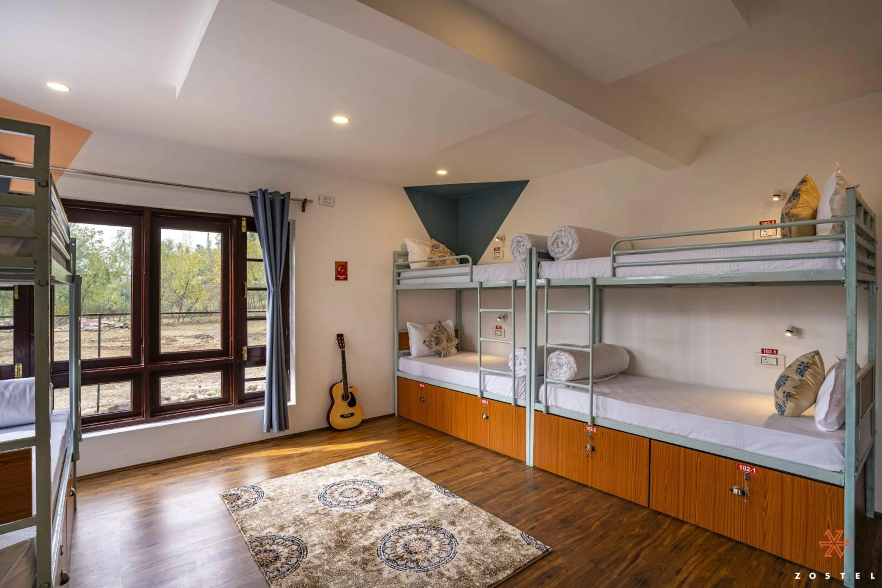 Bed in Zostel Pahalgam