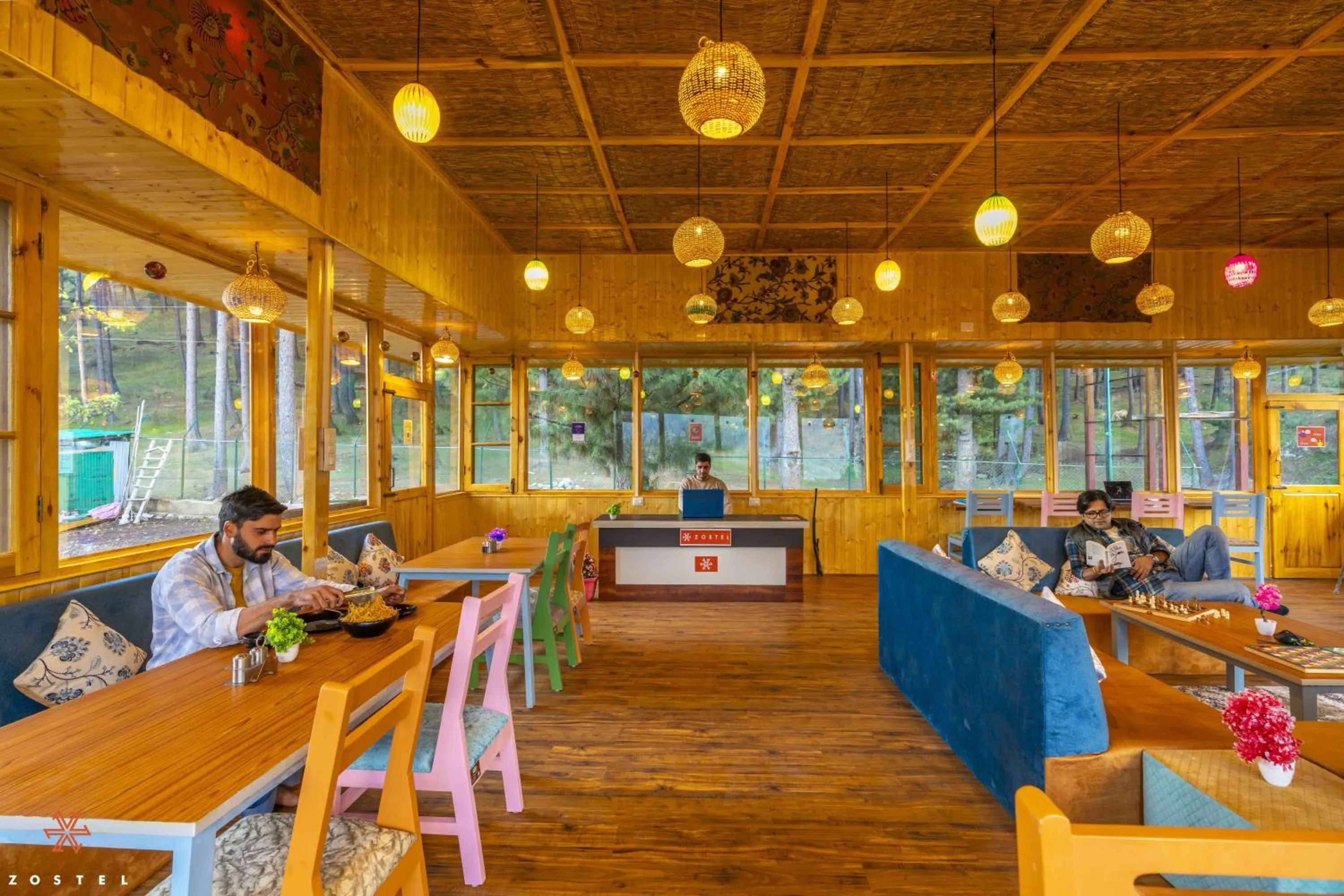 Restaurant/places to eat in Zostel Pahalgam
