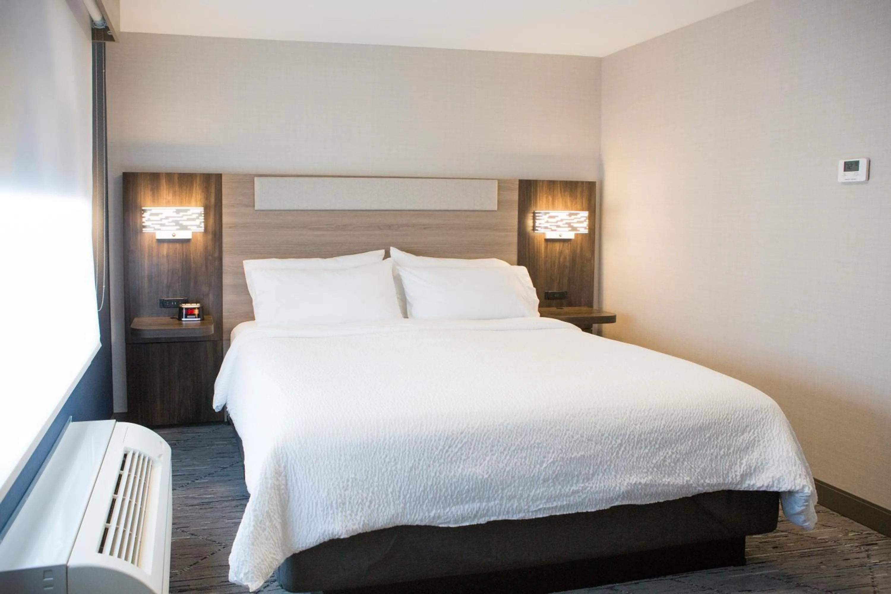 Bed in Holiday Inn Express & Suites Prince Albert - South by IHG
