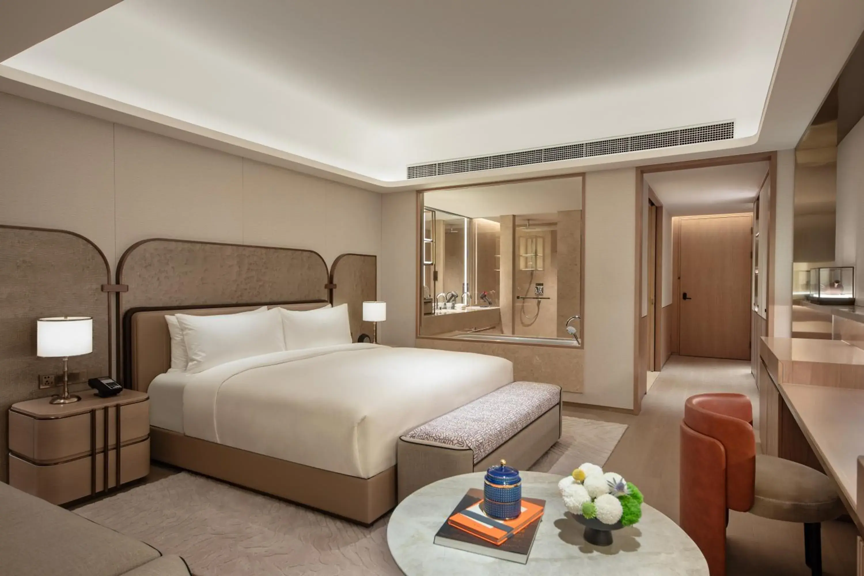 Classic King Room - High Floor in InterContinental Wuxi Taihu New City by IHG Classic King Room - High Floor in InterContinental Wuxi Taihu New City by IHG