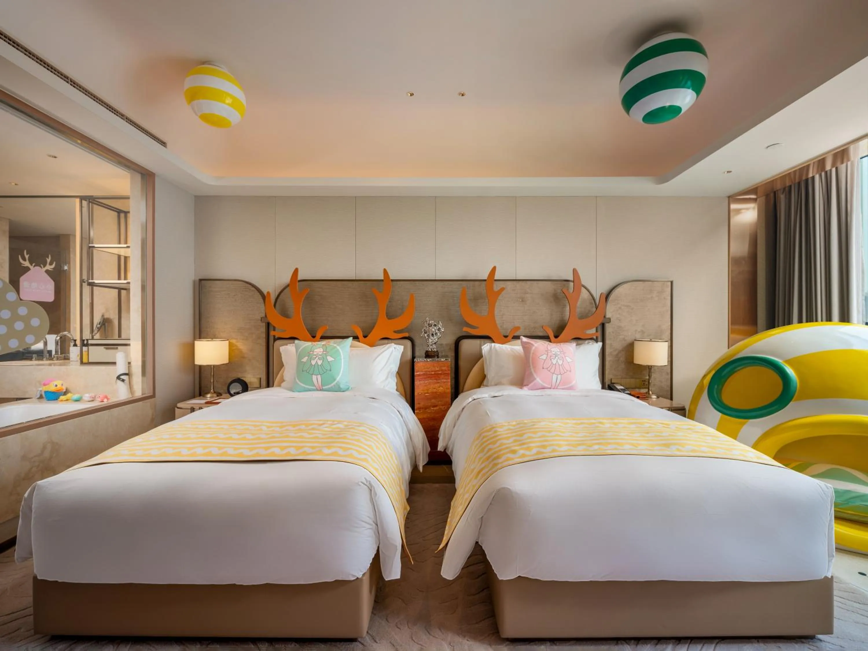 Bed in InterContinental Wuxi Taihu New City by IHG