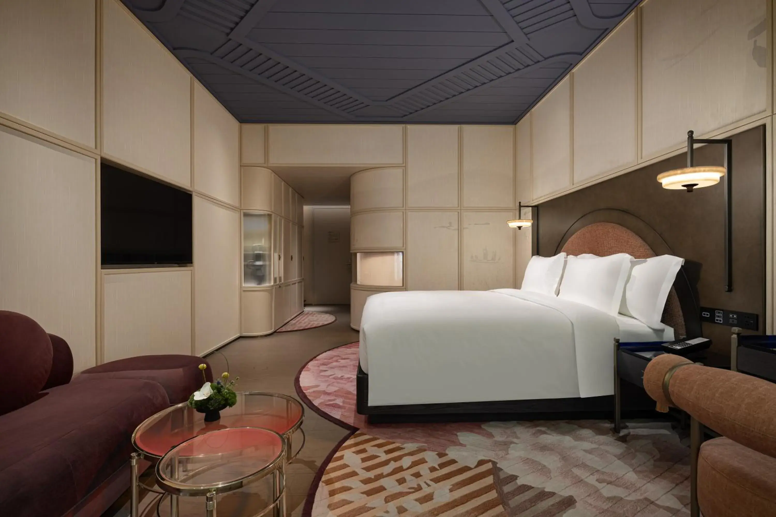 Standard King Room in Hotel Indigo Wuxi Taihu New City Standard King Room in Hotel Indigo Wuxi Taihu New City