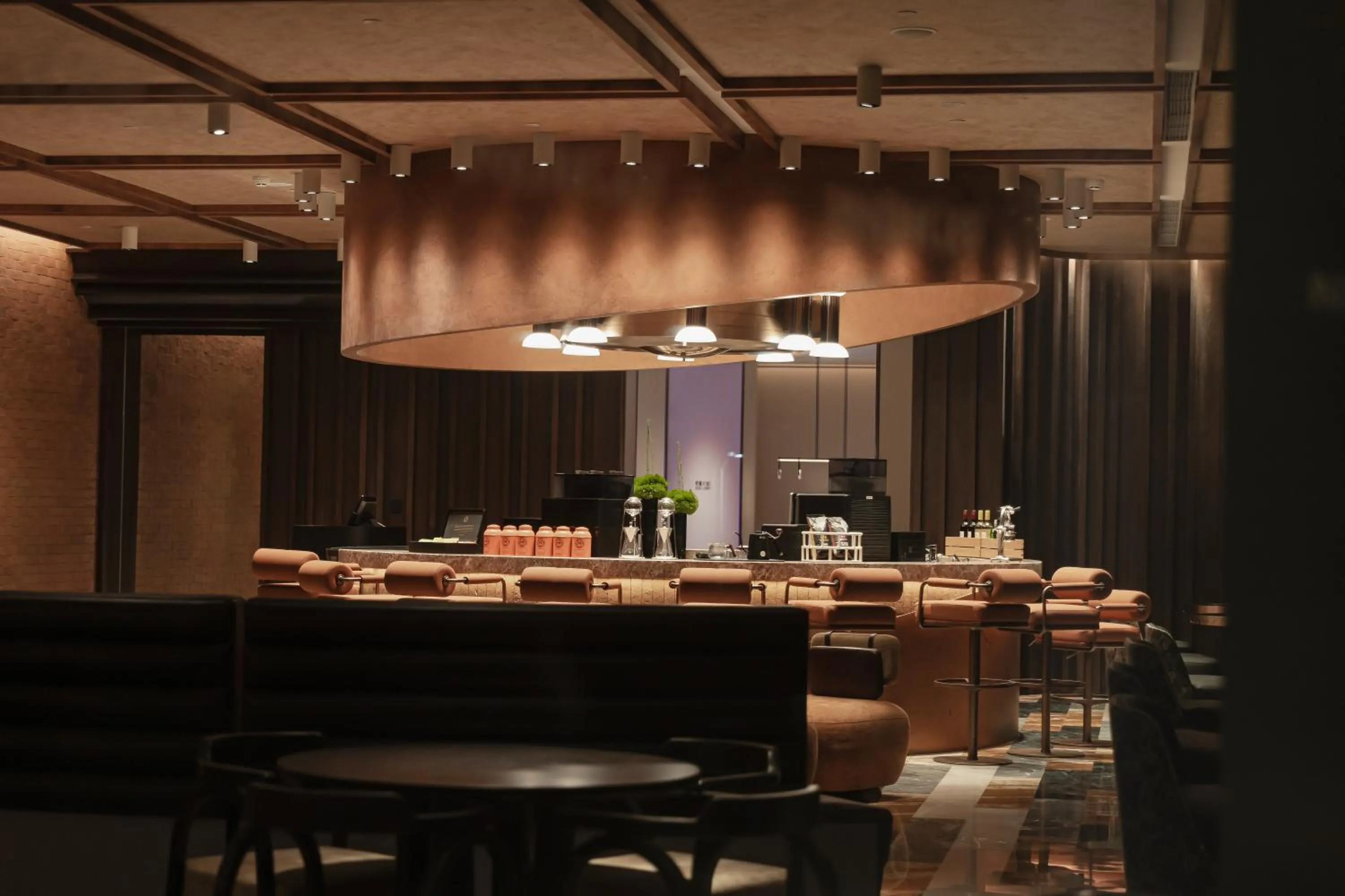 Restaurant/places to eat in Hotel Indigo Wuxi Taihu New City