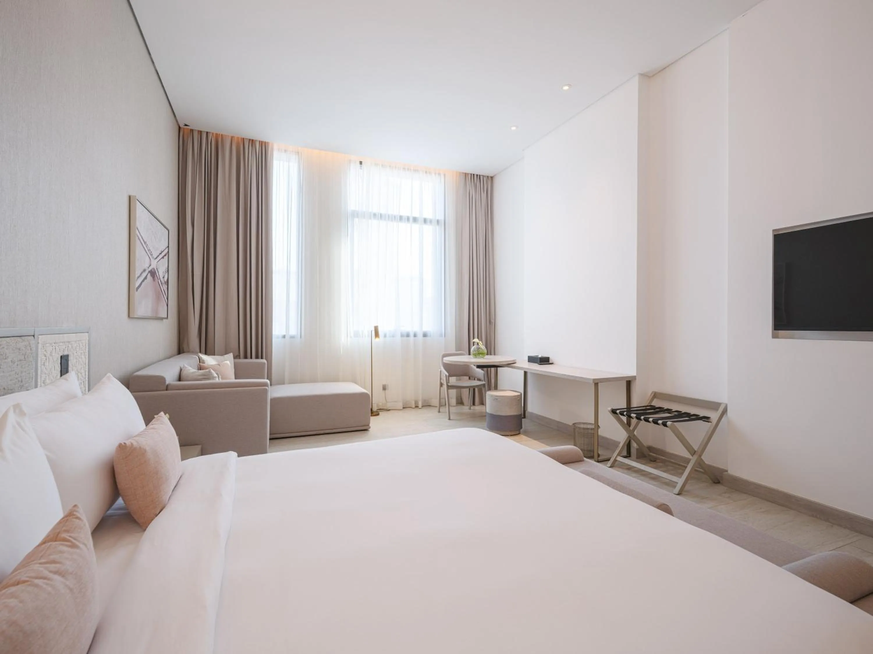 Photo of the whole room, Bed in Arabella Beach Hotel Kuwait, Vignette Collection by IHG